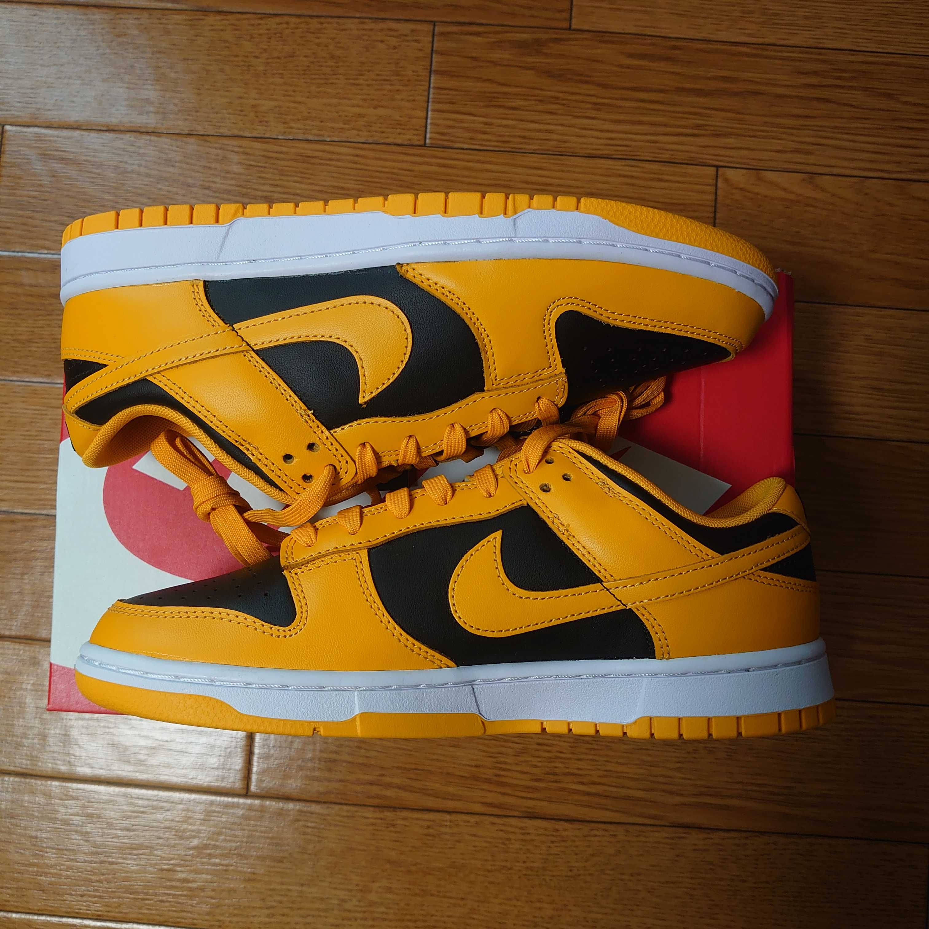 Nike Dunk Low "Championship Goldenrod"