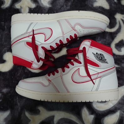 Nike Air Jordan 1 Retro High OG "Sail/University Red"