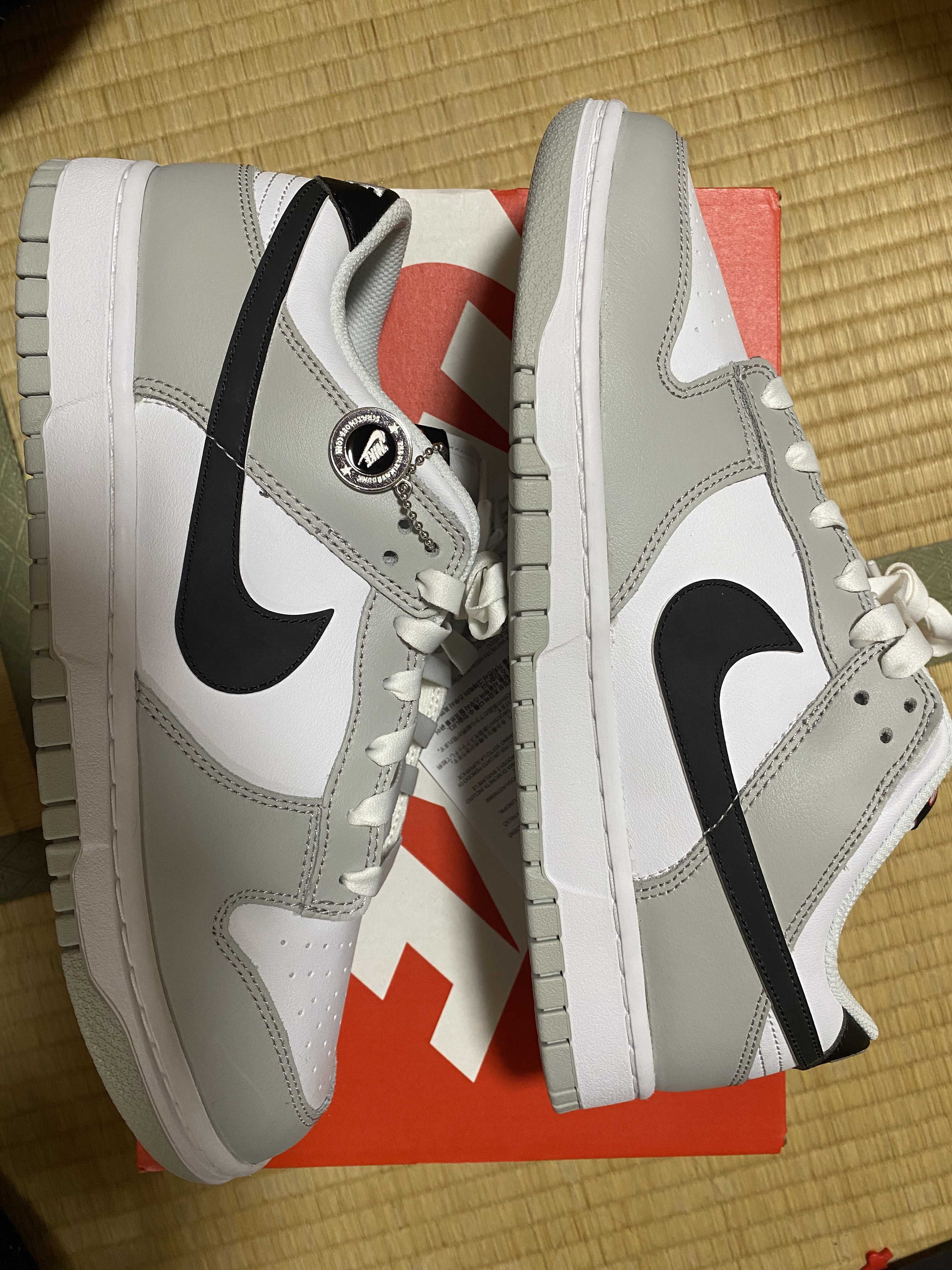 Nike Dunk Low SE Lottery "Grey Fog/Light Crimson"