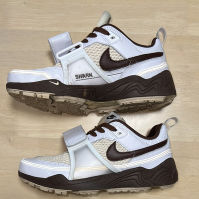 Travis Scott × Nike Zoom Field Jaxx "White and Light Chocolate"
