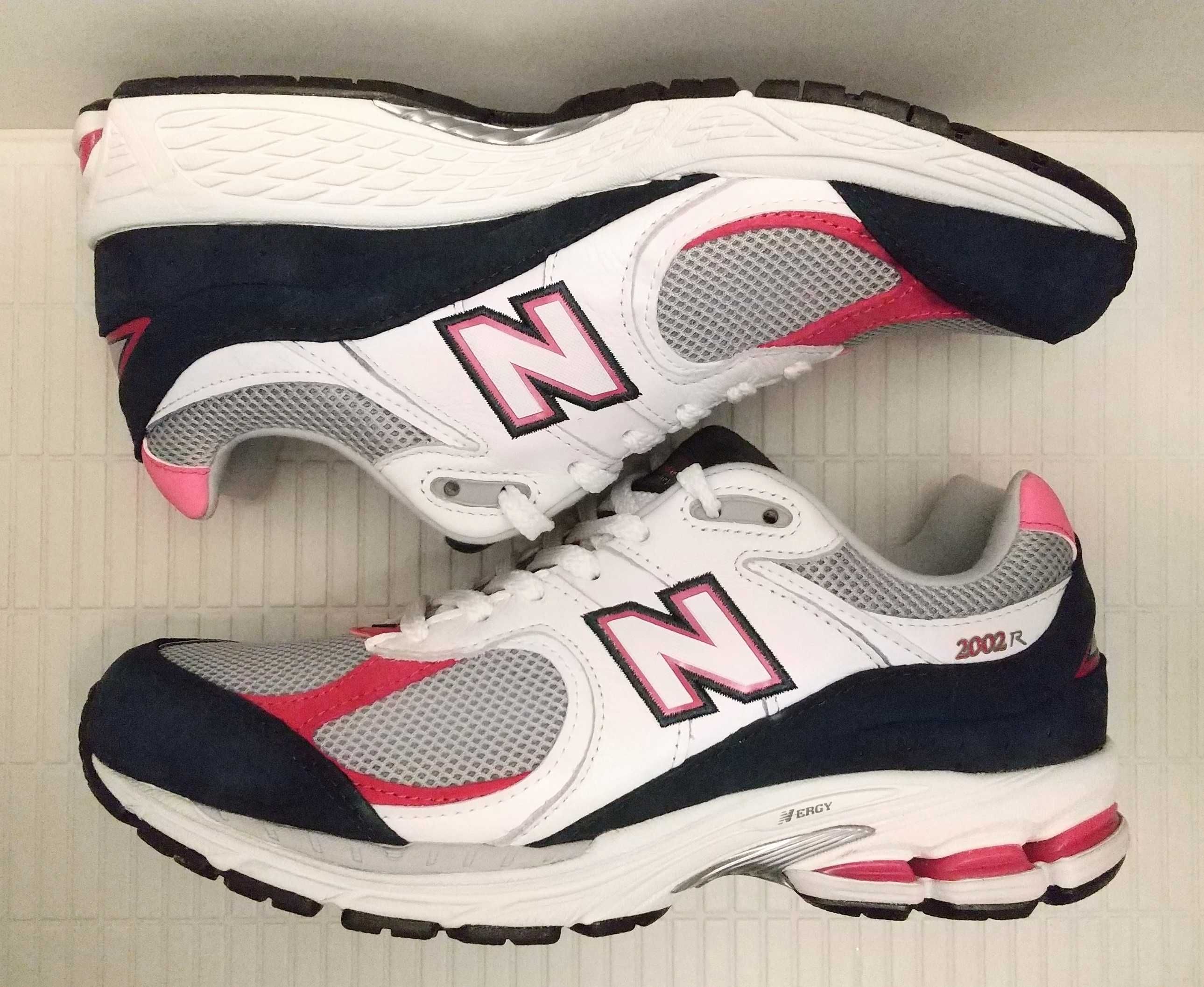 New Balance 2002R "White/Pink"