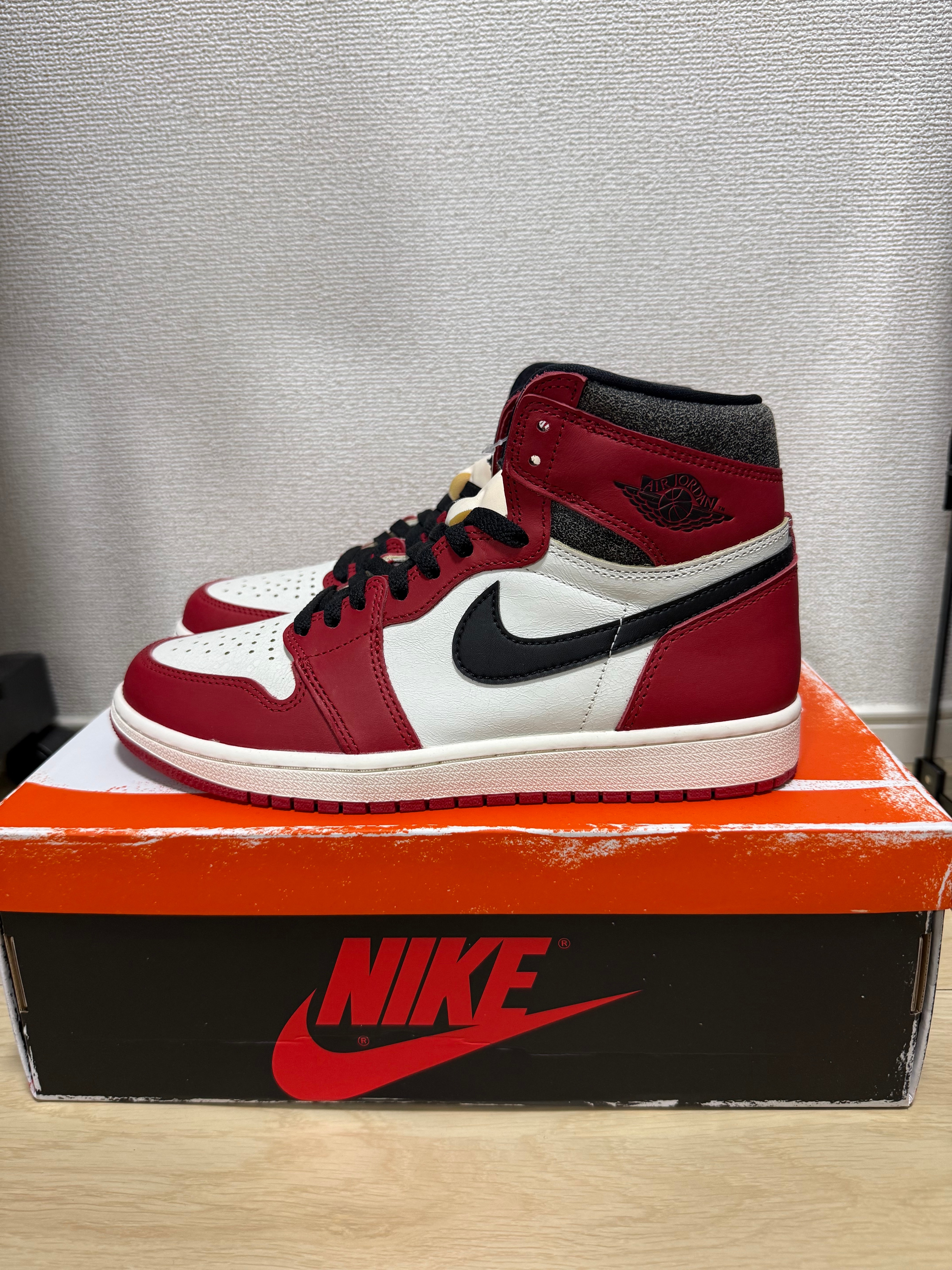 Nike Air Jordan 1 High OG "Lost & Found/Chicago"