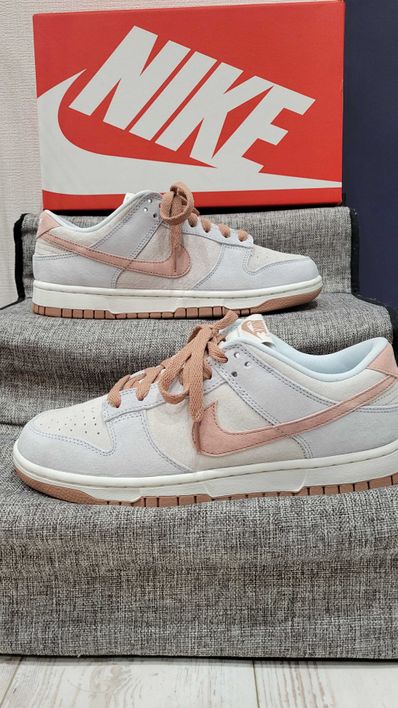 Nike Dunk Low "Fossil Rose"
