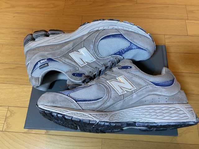 New Balance 2002R "Light Gray"