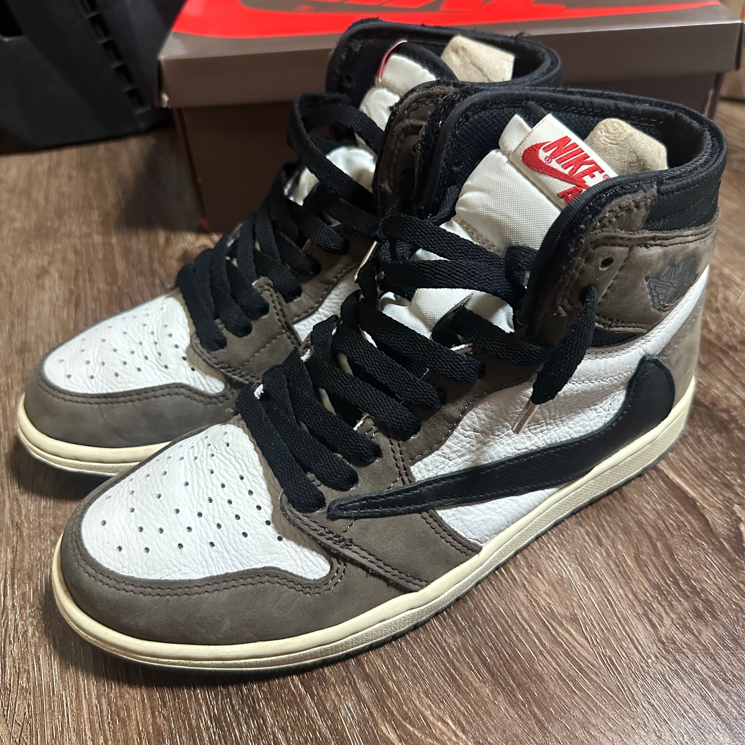 Travis Scott × Nike Air Jordan 1 Retro High OG TS SP "Sail/Dark Mocha"