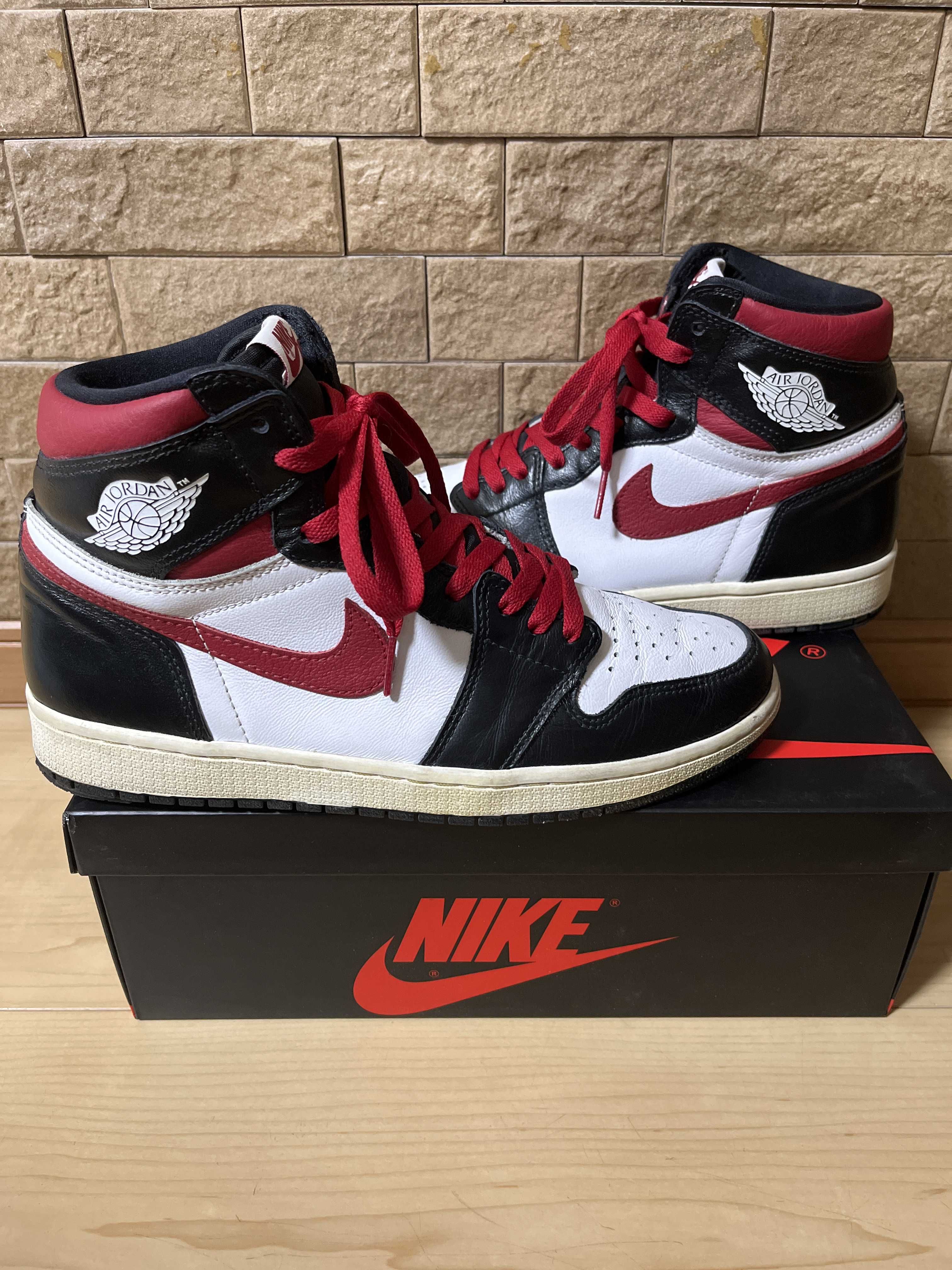 Nike Air Jordan 1 Retro High "Black/White/Sail/Gym Red"    