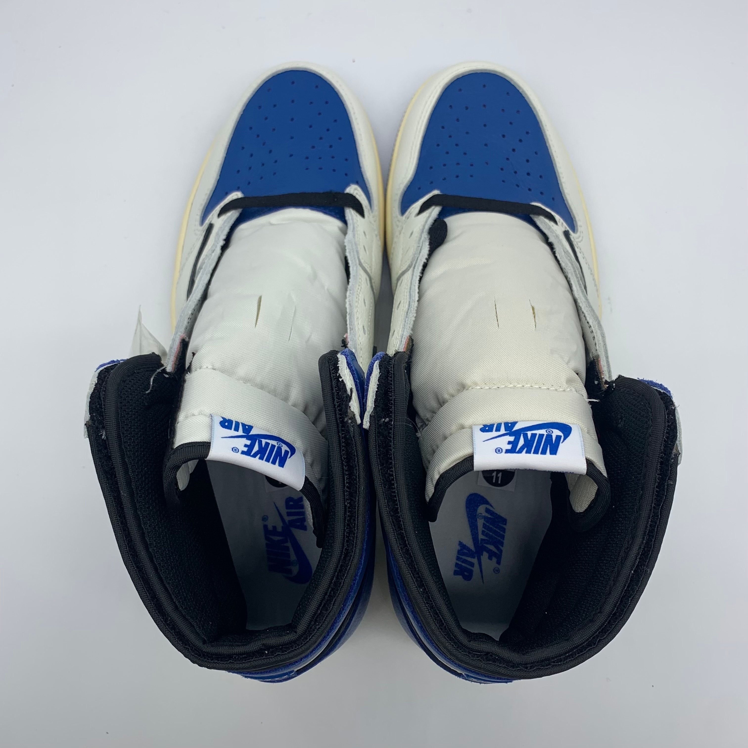 トラヴィススコット × フラグメントデザイン × ナイキ エアジョーダン1 レトロ ハイ OG SP "ミリタリー ブルー"