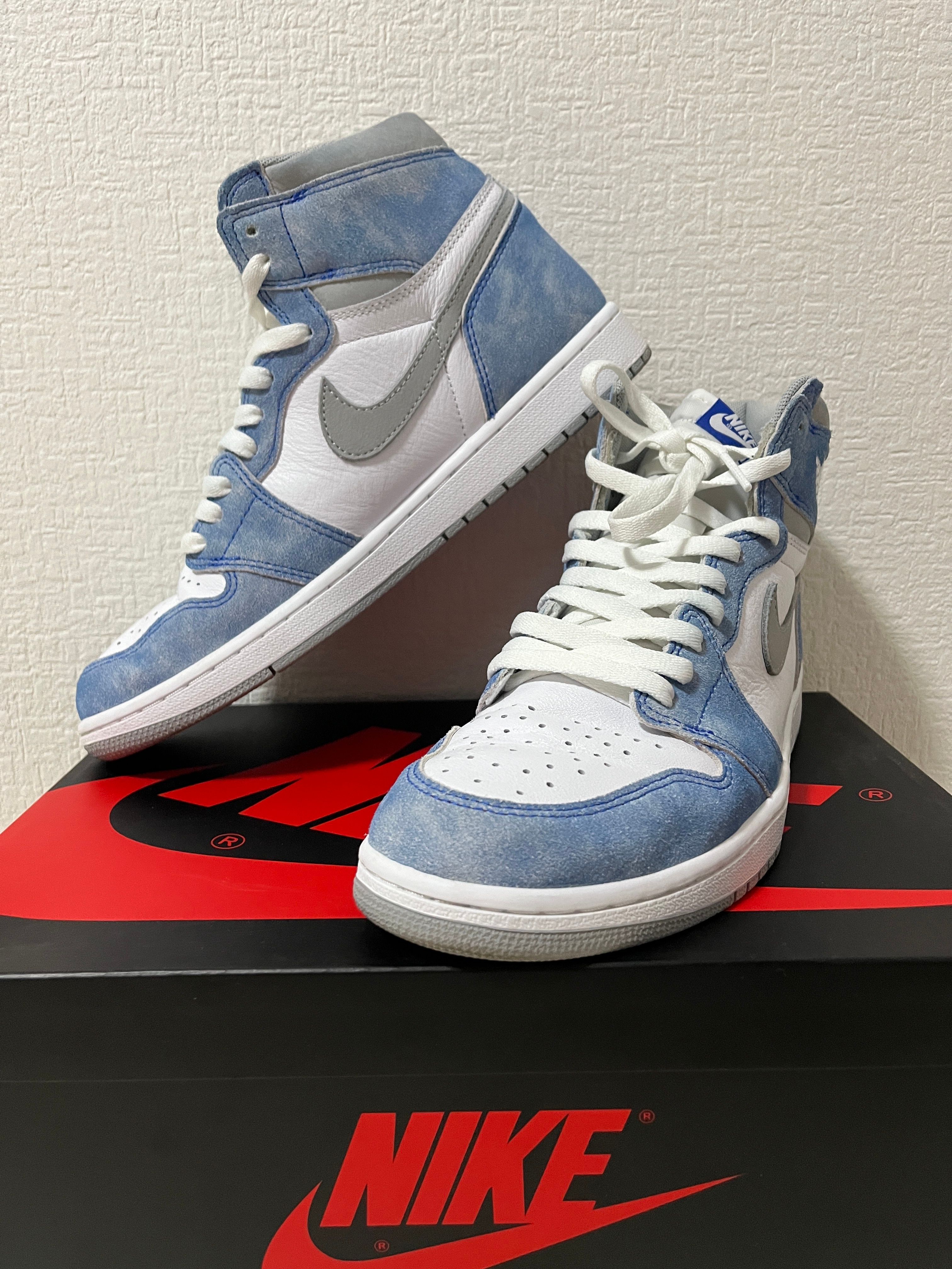 Nike Air Jordan 1 High OG "Hyper Royal"