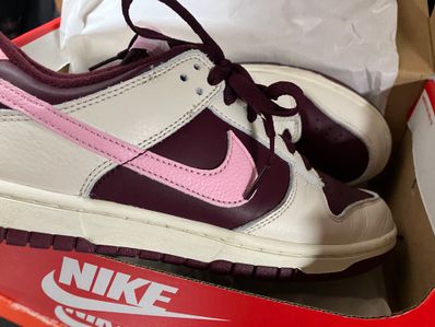Nike Dunk Low "Valentine’s Day" (2023)
