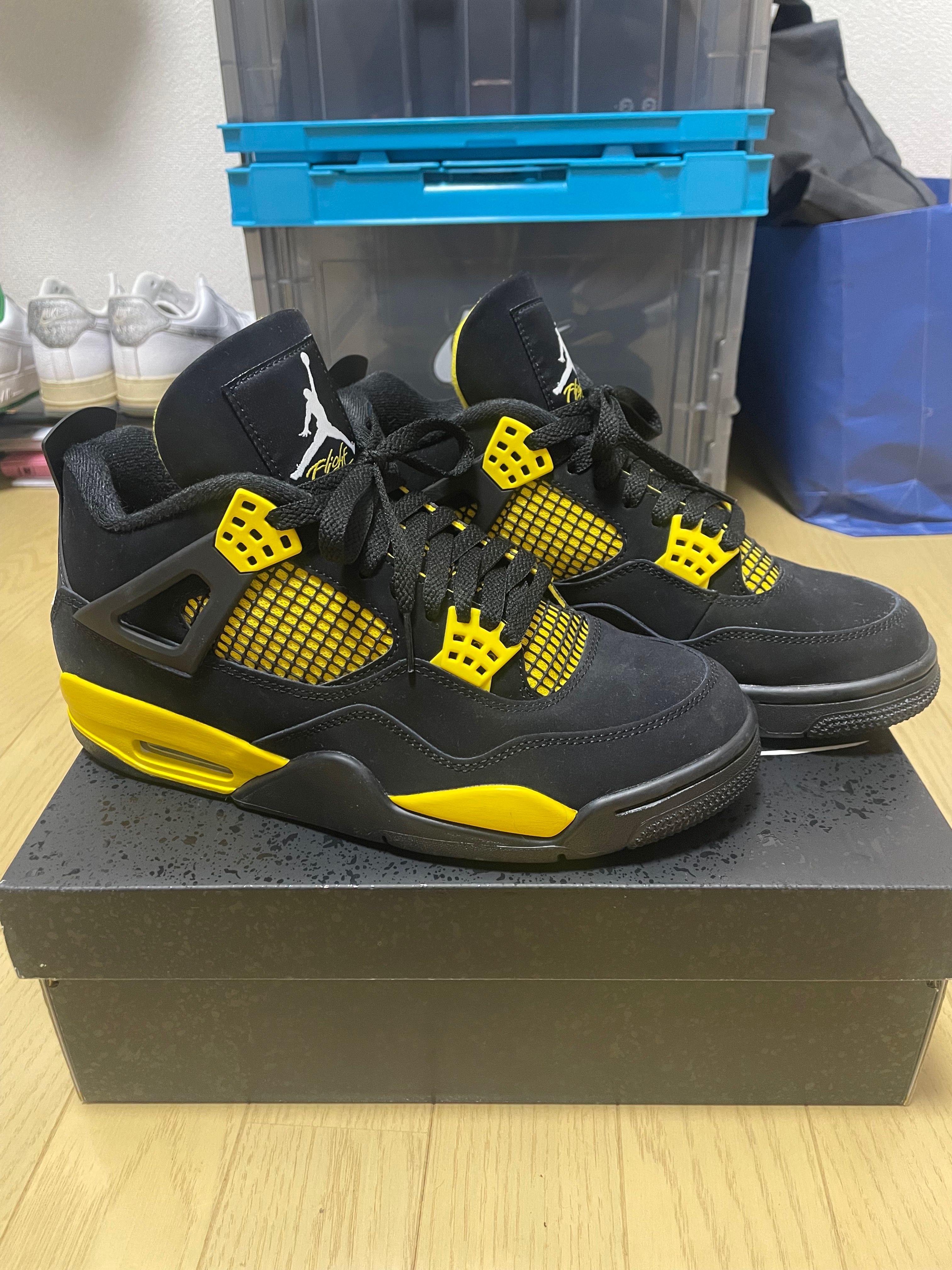 Nike Air Jordan 4 Retro "Thunder"(2023)