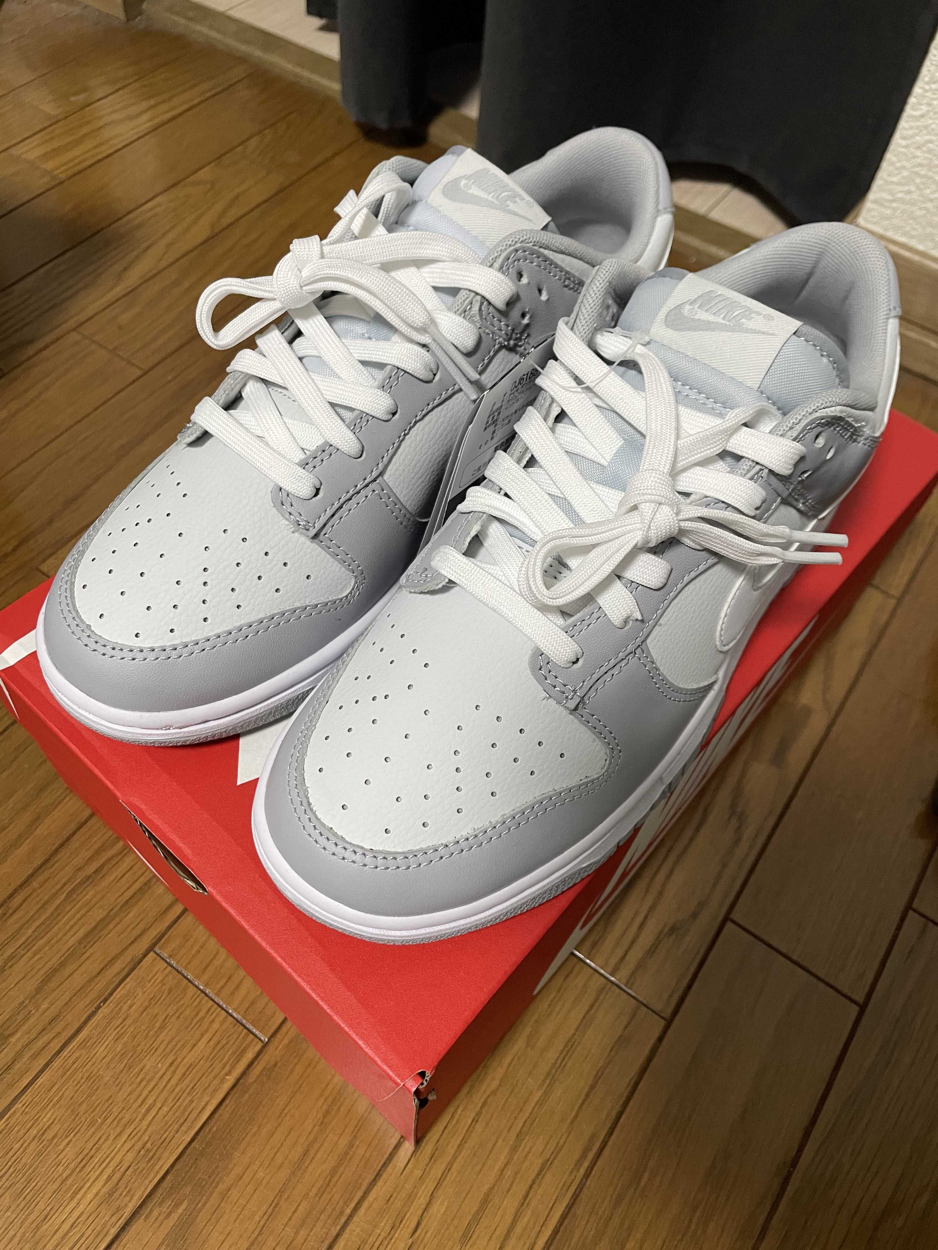 Nike Dunk Low "Pure Platinum/White/Wolf Gray"