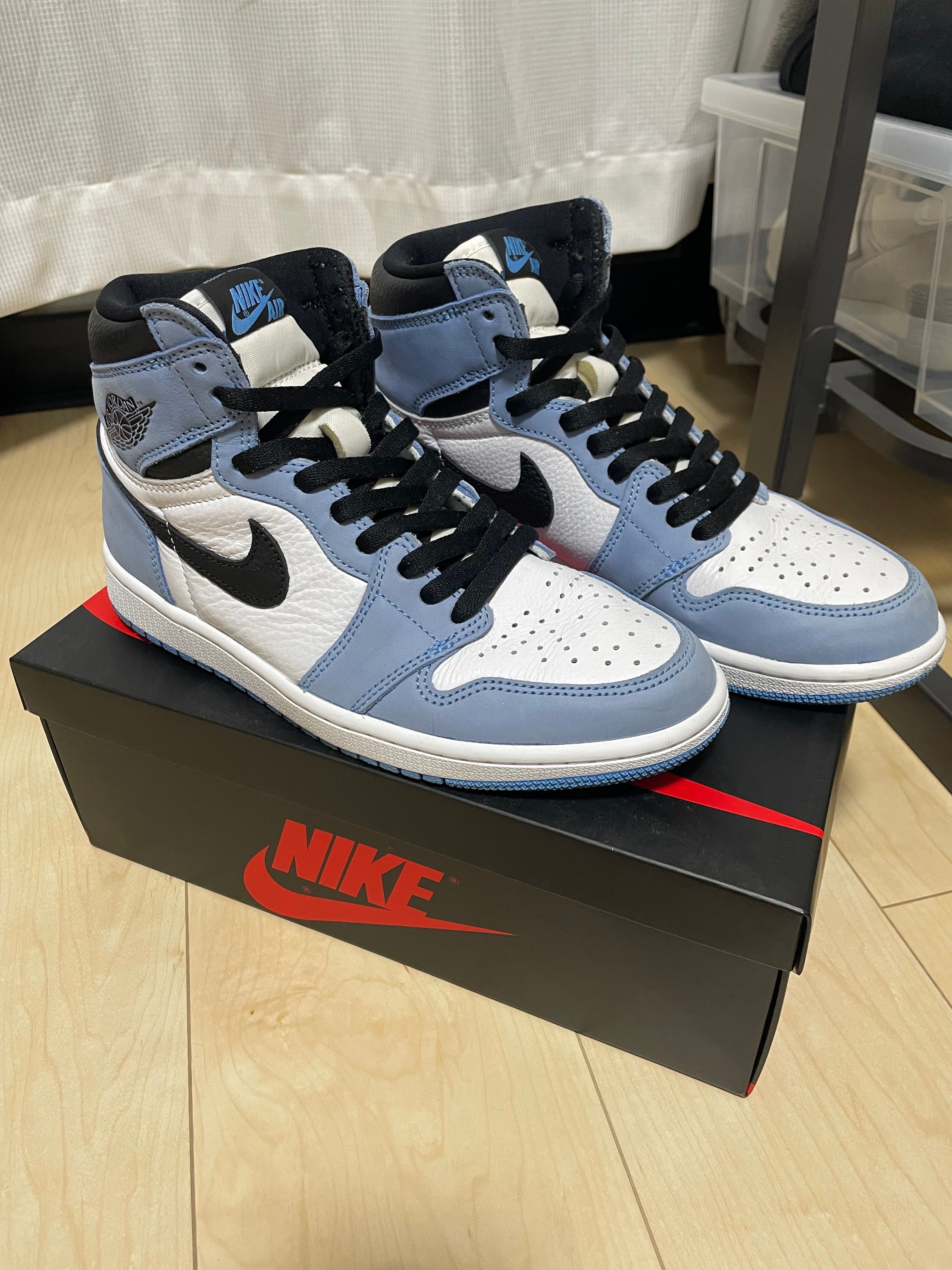 Nike Air Jordan 1 High OG "University Blue"
