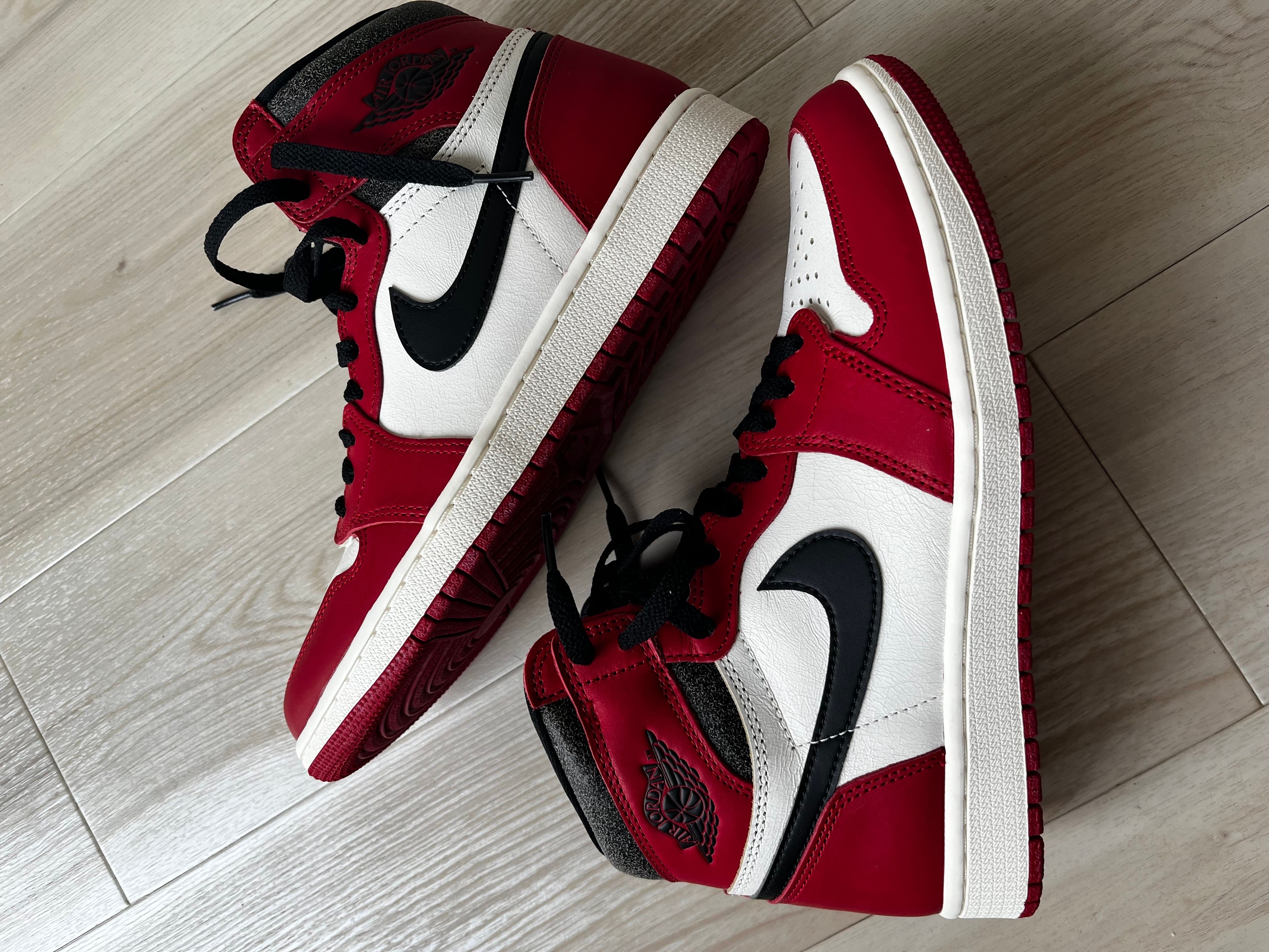 Nike Air Jordan 1 High OG "Lost & Found/Chicago"