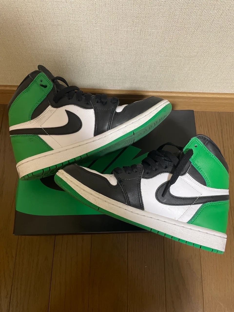 Nike Air Jordan 1 Retro High OG "Celtics/Black and Lucky Green" (2023)