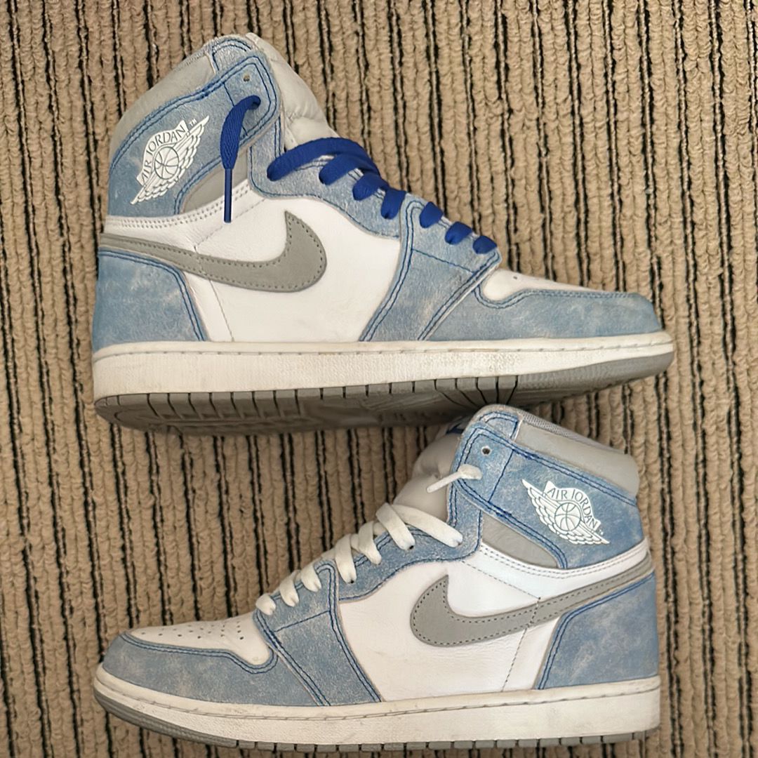 Nike Air Jordan 1 High OG "Hyper Royal"
