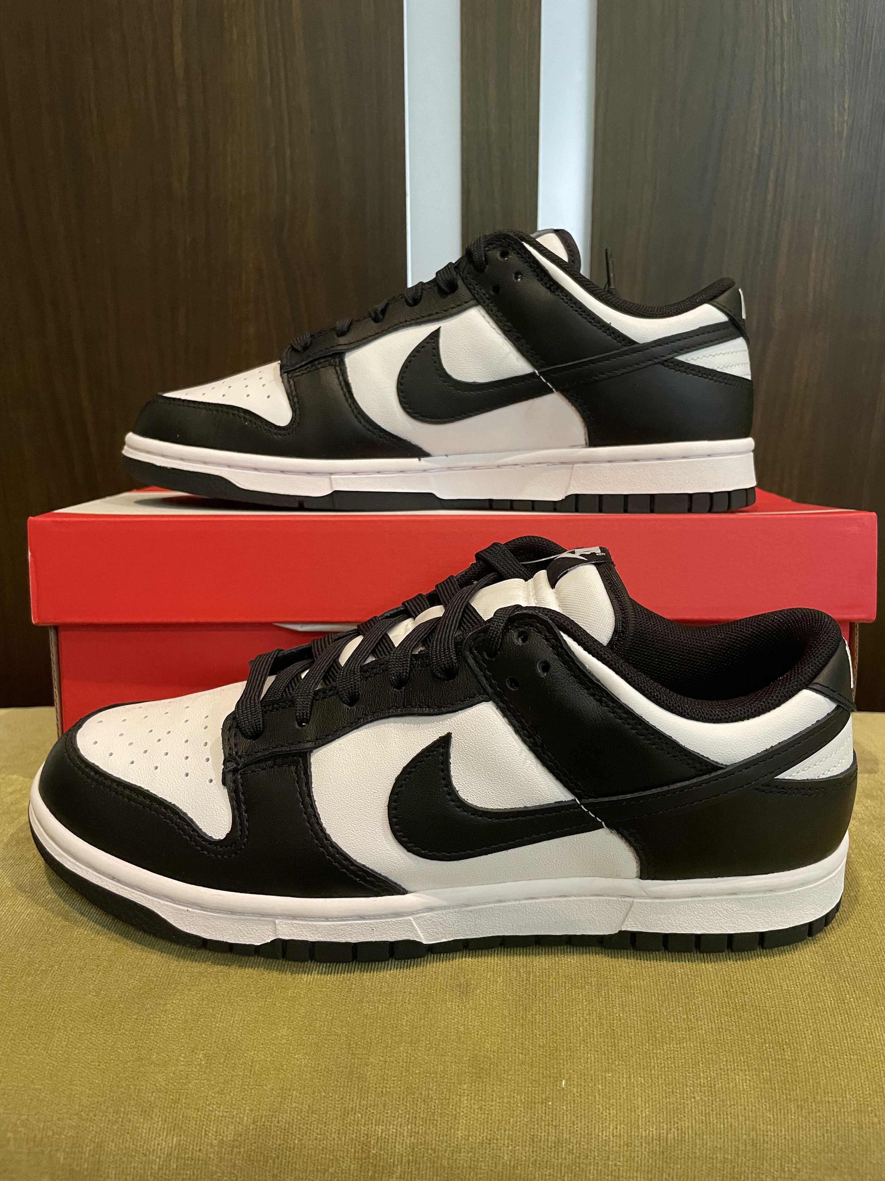 Nike Dunk Low Retro "Panda/White/Black"