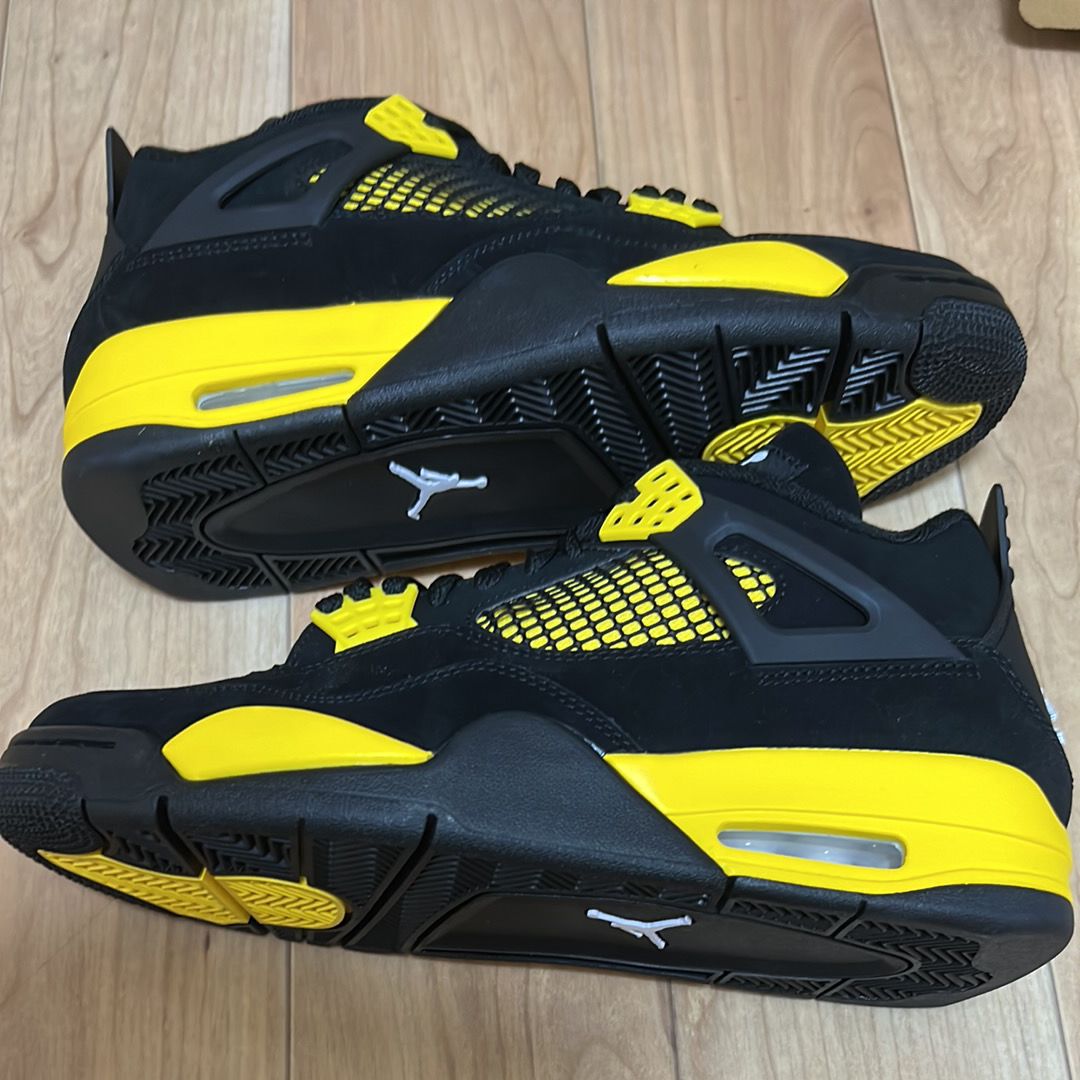 Nike Air Jordan 4 Retro "Thunder"(2023)