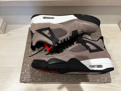 Nike Air Jordan 4 "Taupe Haze"