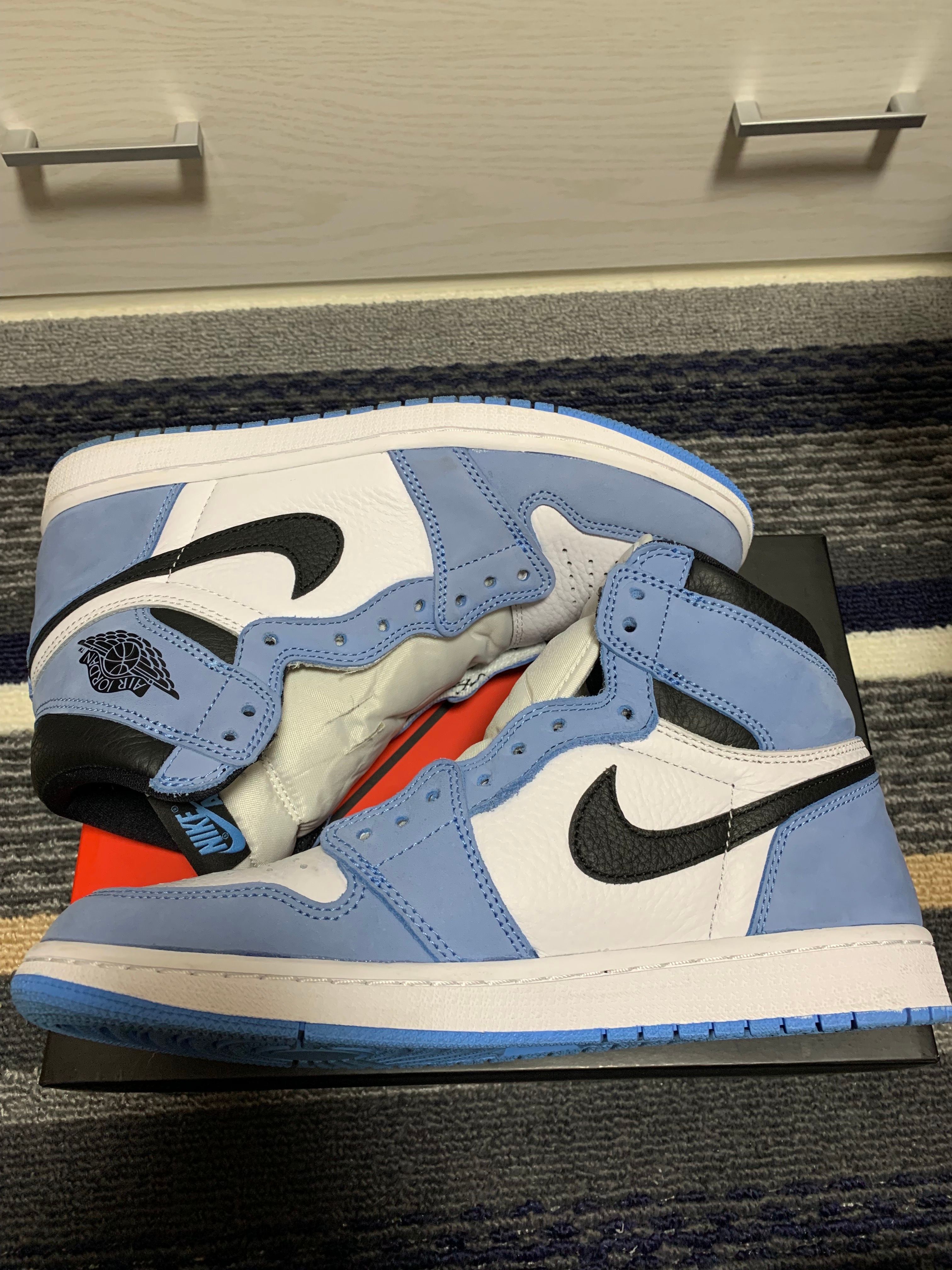 Nike Air Jordan 1 High OG "University Blue"
