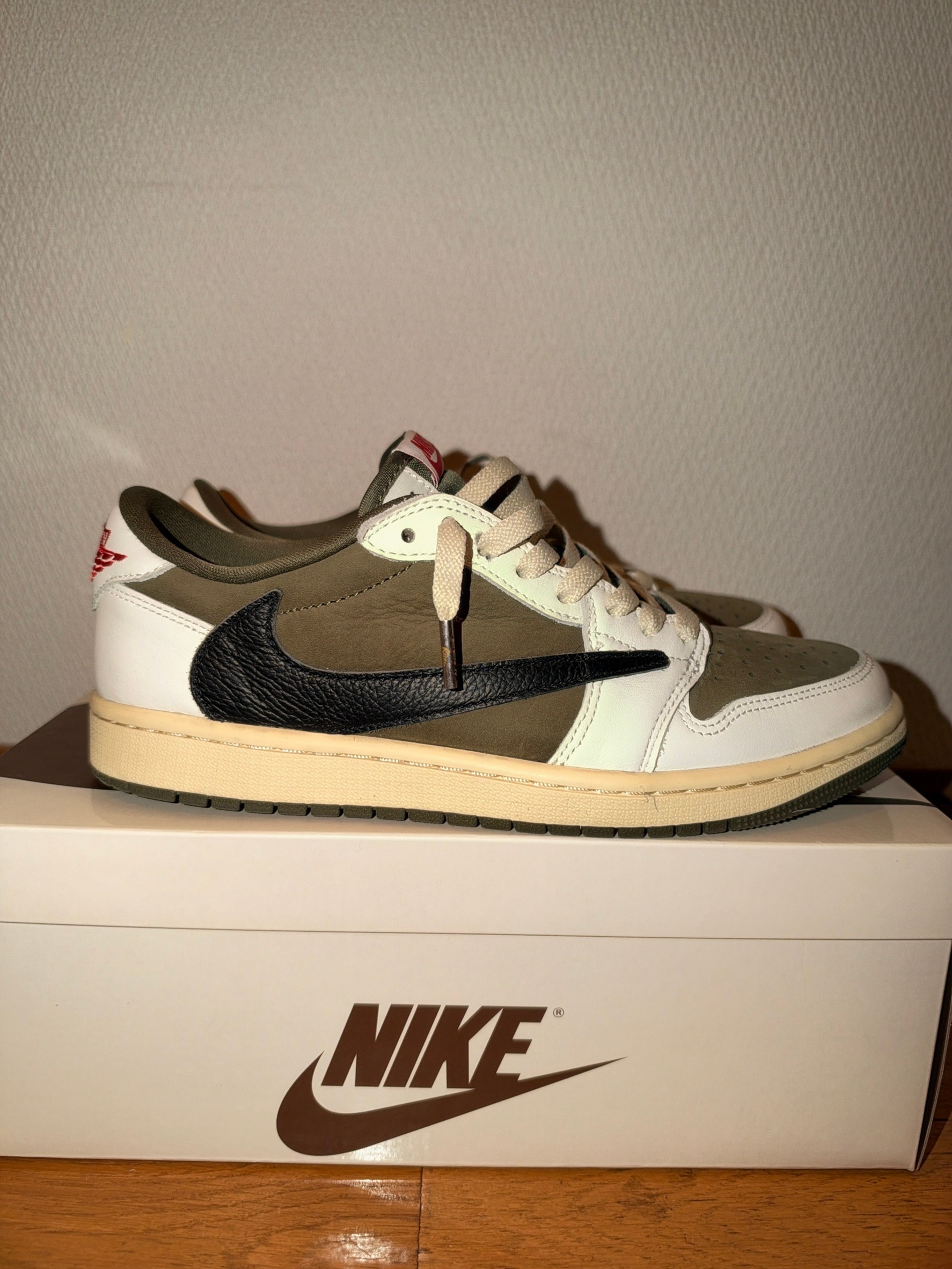 Travis Scott × Nike Air Jordan 1 Low OG SP "Reverse Olive"
