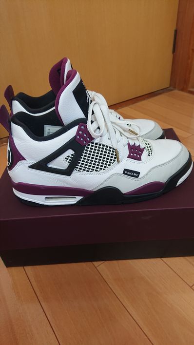 Paris Saint Germain ×Nike Air Jordan 4 Retro "White/Bordeaux/Neutral Gray"
