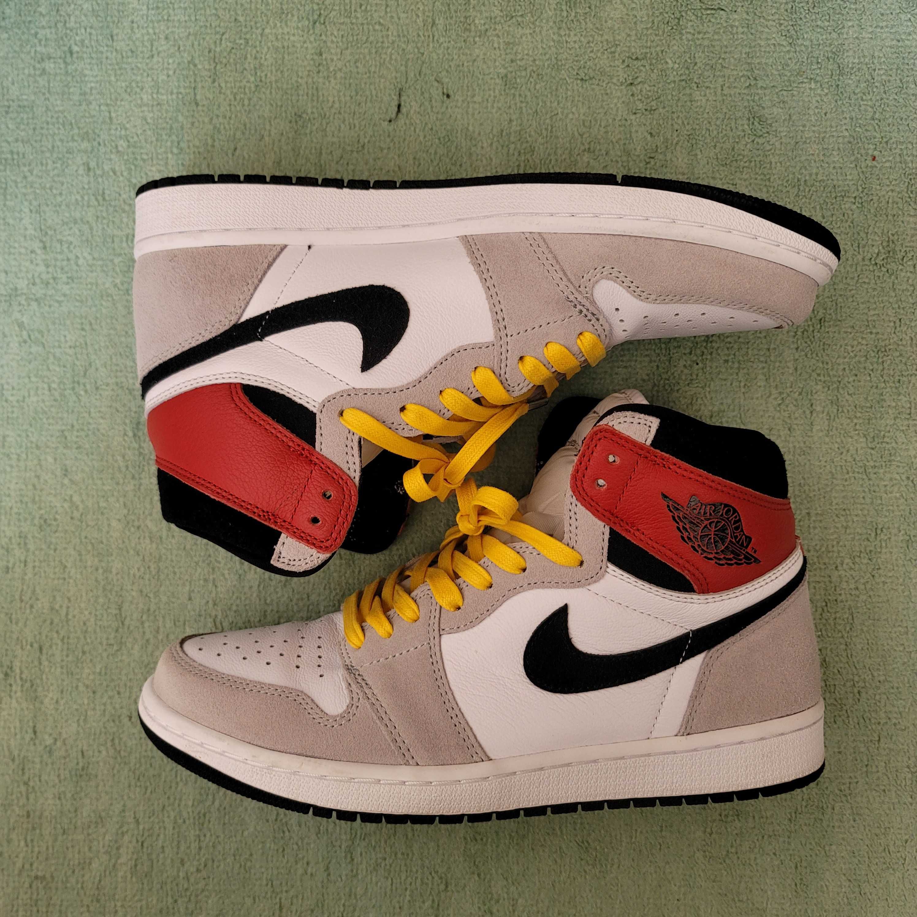 Nike Air Jordan 1 High OG "White/Black/Light Smoke Grey"