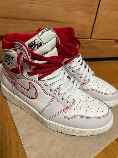 Nike Air Jordan 1 Retro High OG "Sail/University Red"