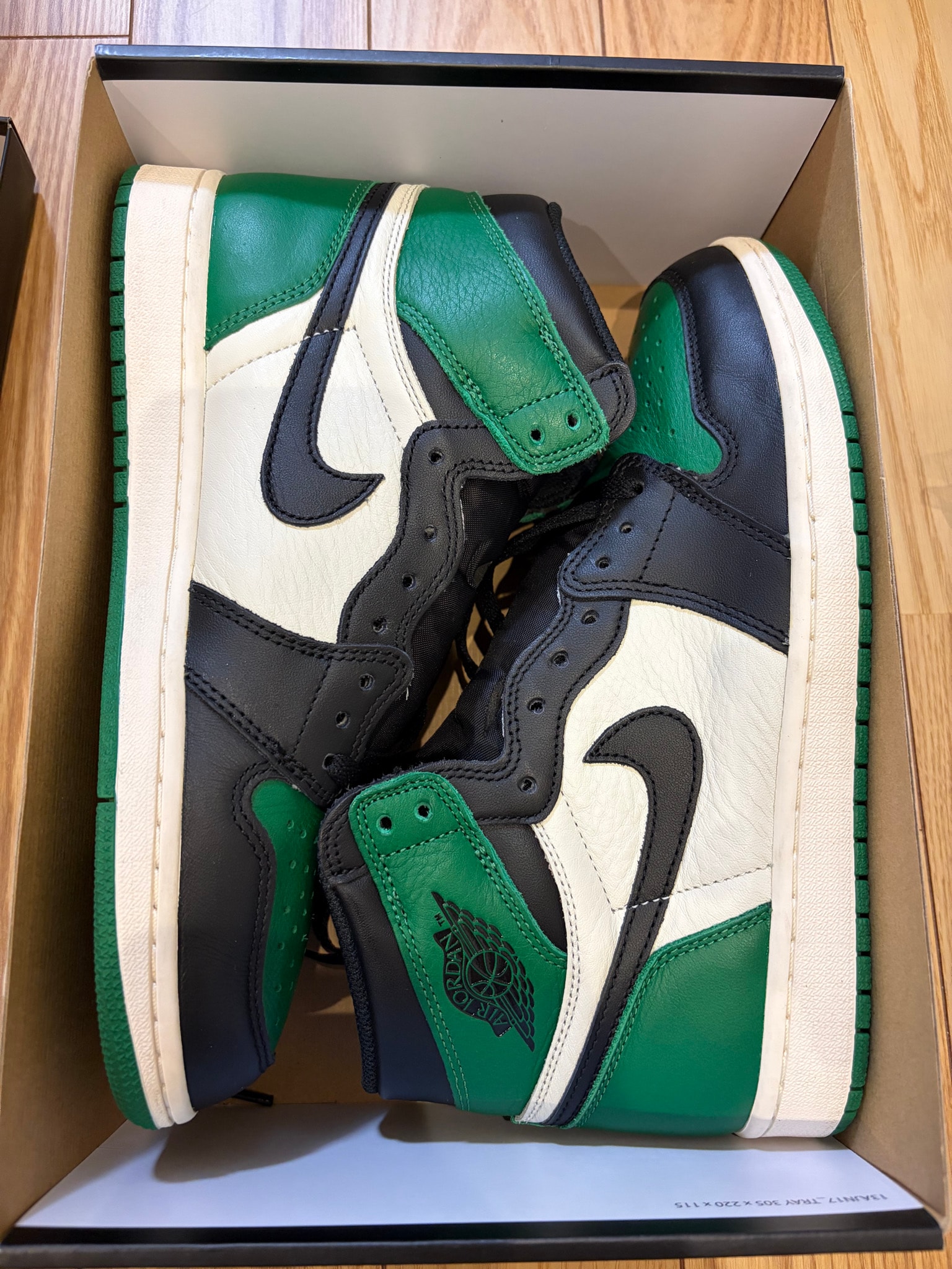 Nike Air Jordan 1 Retro High OG "Pine Green" (2018)