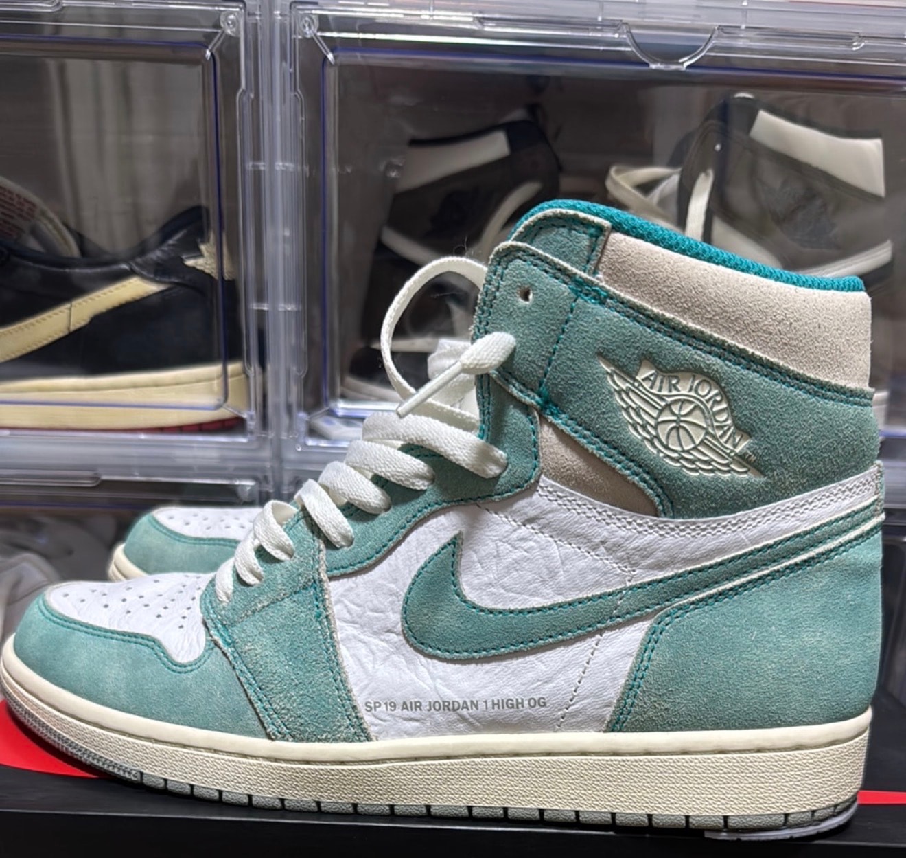 Nike Air Jordan 1 Retro High OG "Turbo Green"