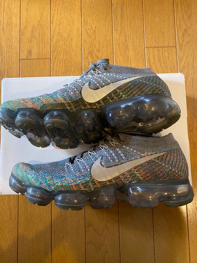 NIKE AIR VAPORMAX "DARK GREY HYPER PUNCH"