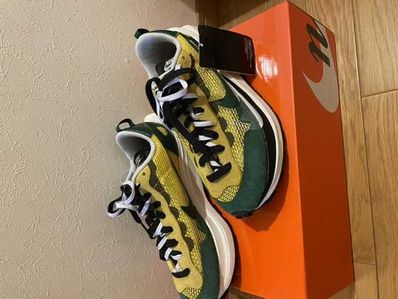 sacai × Nike Vapor Waffle "Tour Yellow/Stadium Green-Sail"