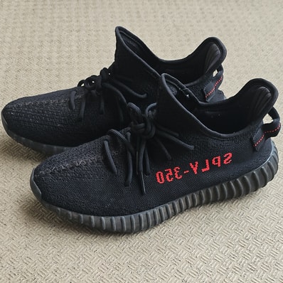 adidas YEEZY Boost 350 V2 "Core Black/Red" (2020)