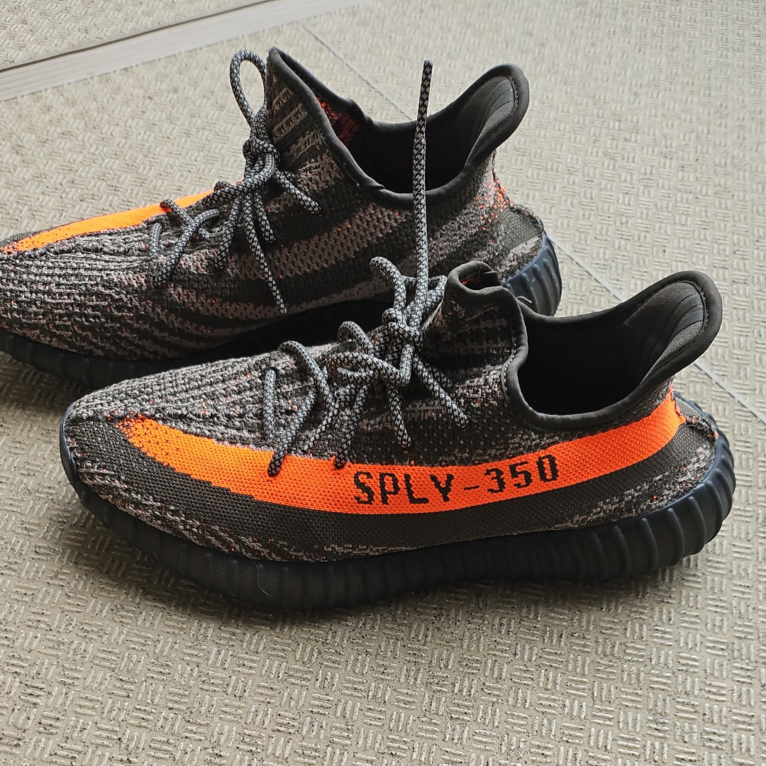 アディダス イージーブースト350V2 