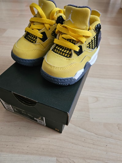 Nike TD Air Jordan 4 "Tour Yellow"