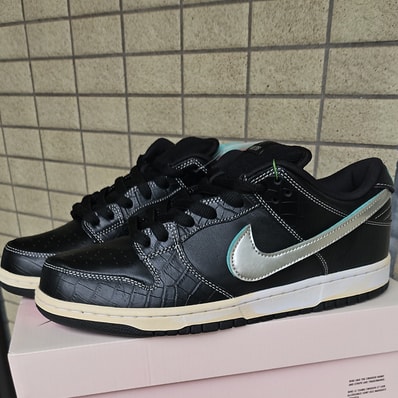 Diamond Supply Co. × Nike SB Dunk Low Pro "Black"