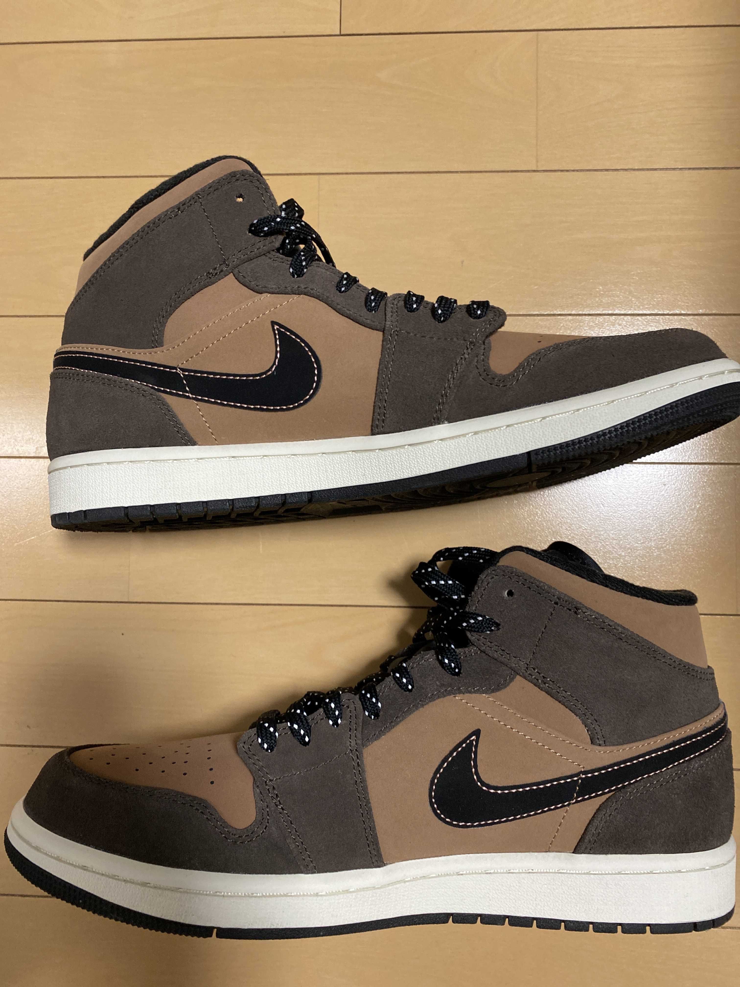 Nike Air Jordan 1 Mid SE "Dark Chocolate"