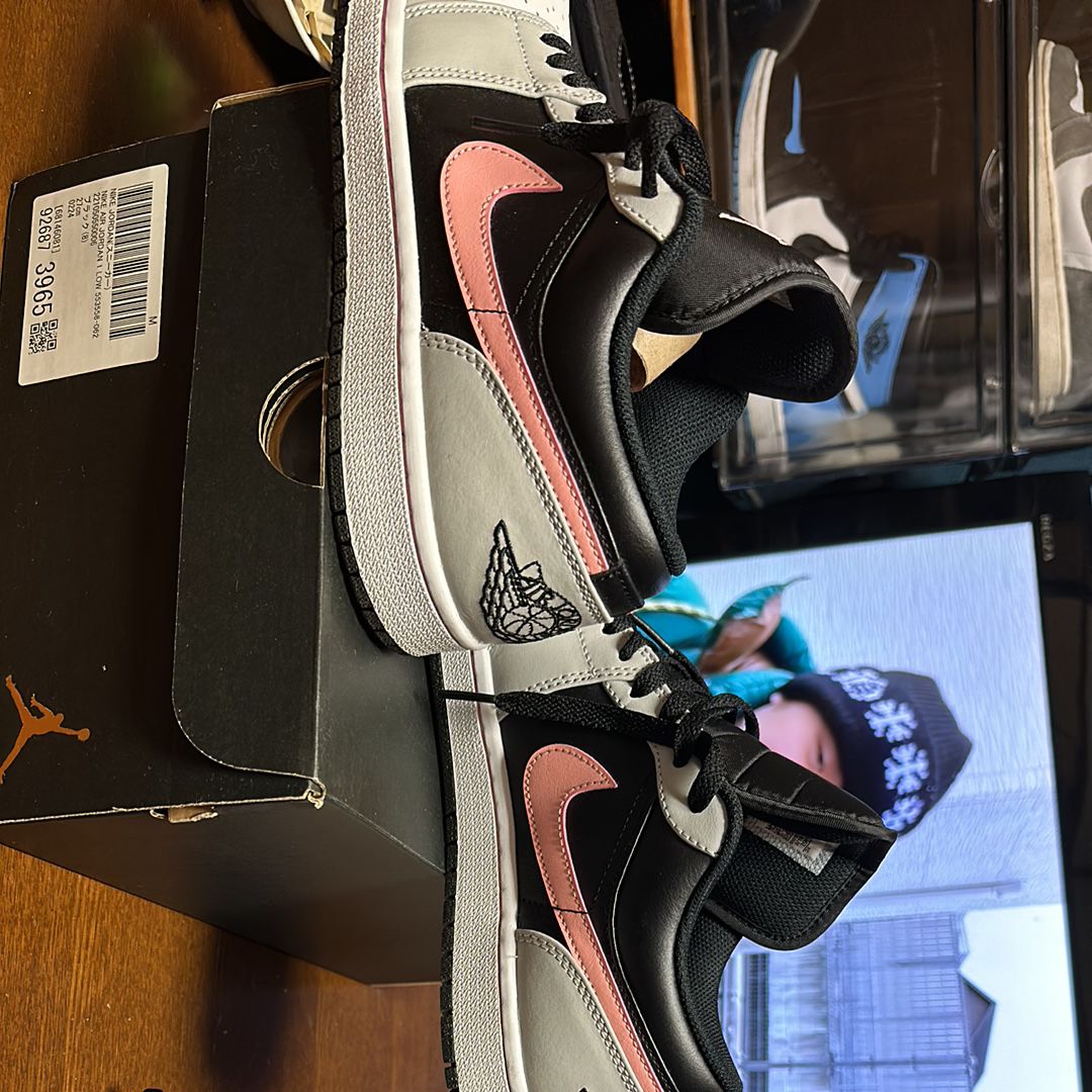 Nike Air Jordan 1 Low "Grey/Black/Pink"