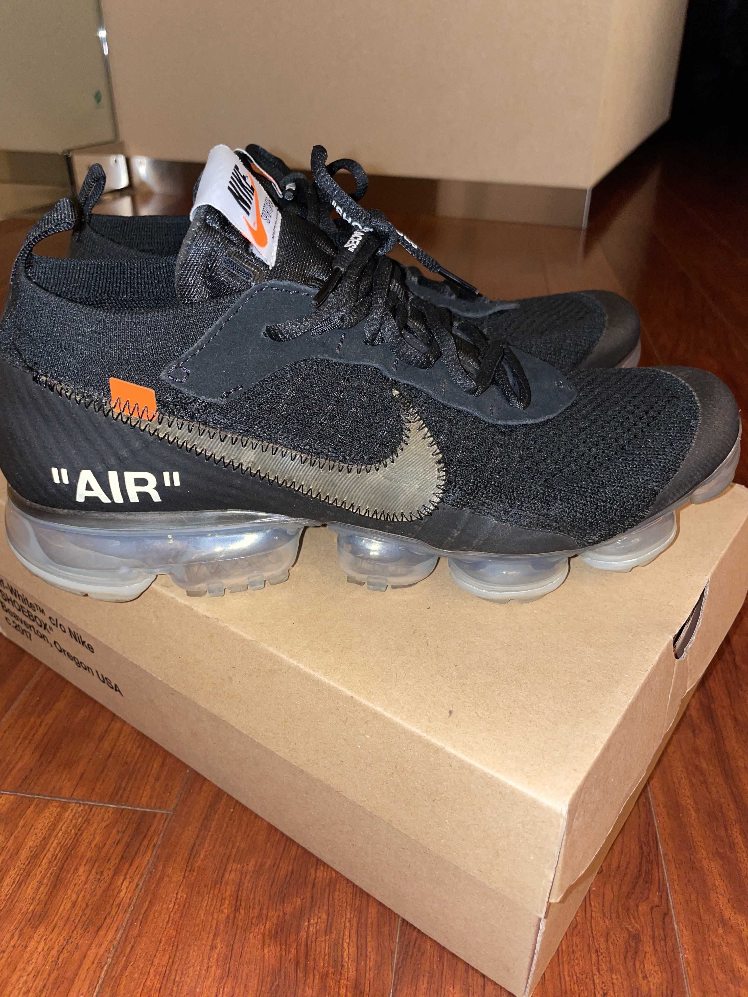 Off-White × Nike Air Vapormax "Black/Total Orange/Clear"