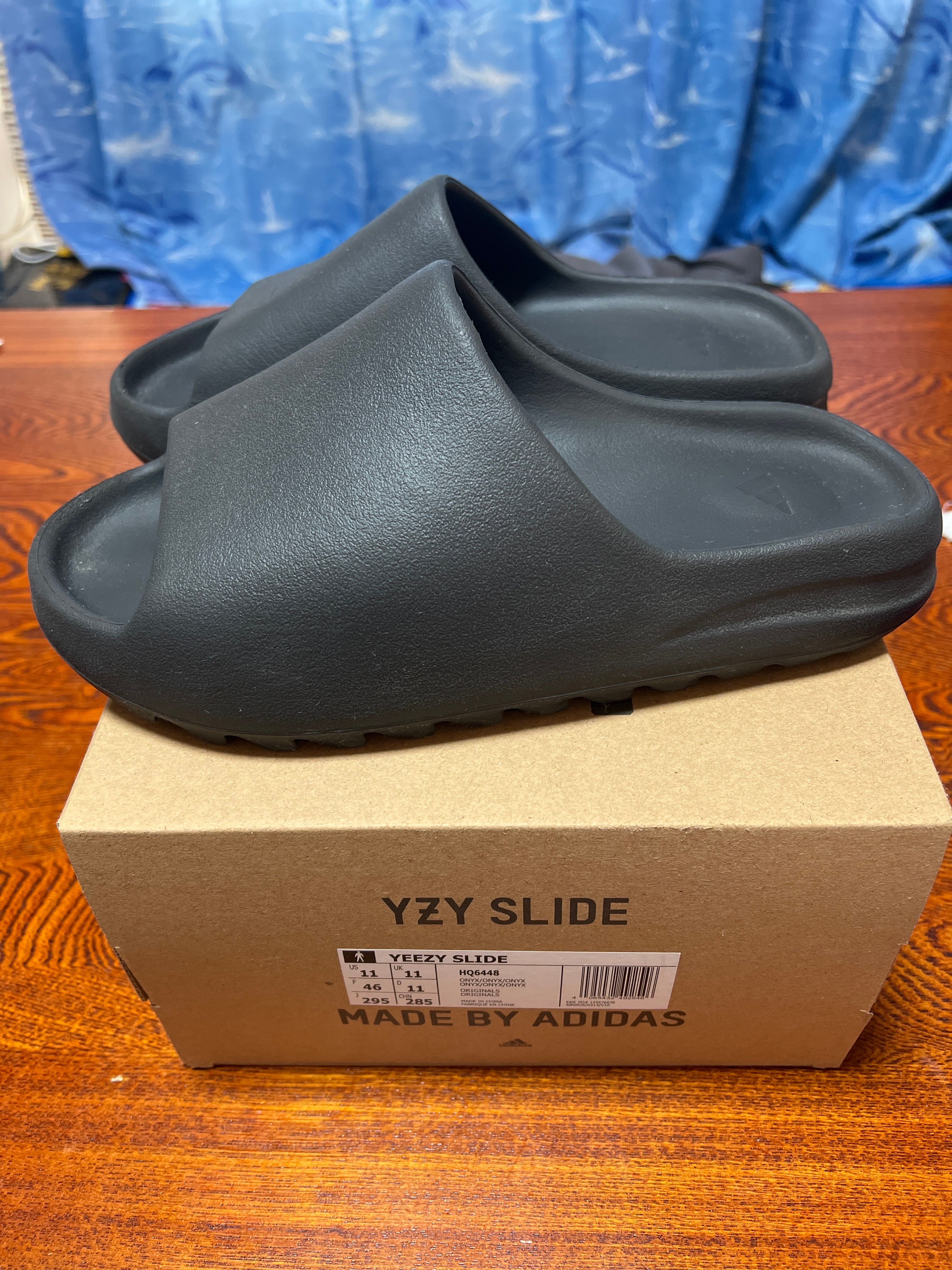 adidas YEEZY Slide "Onyx"