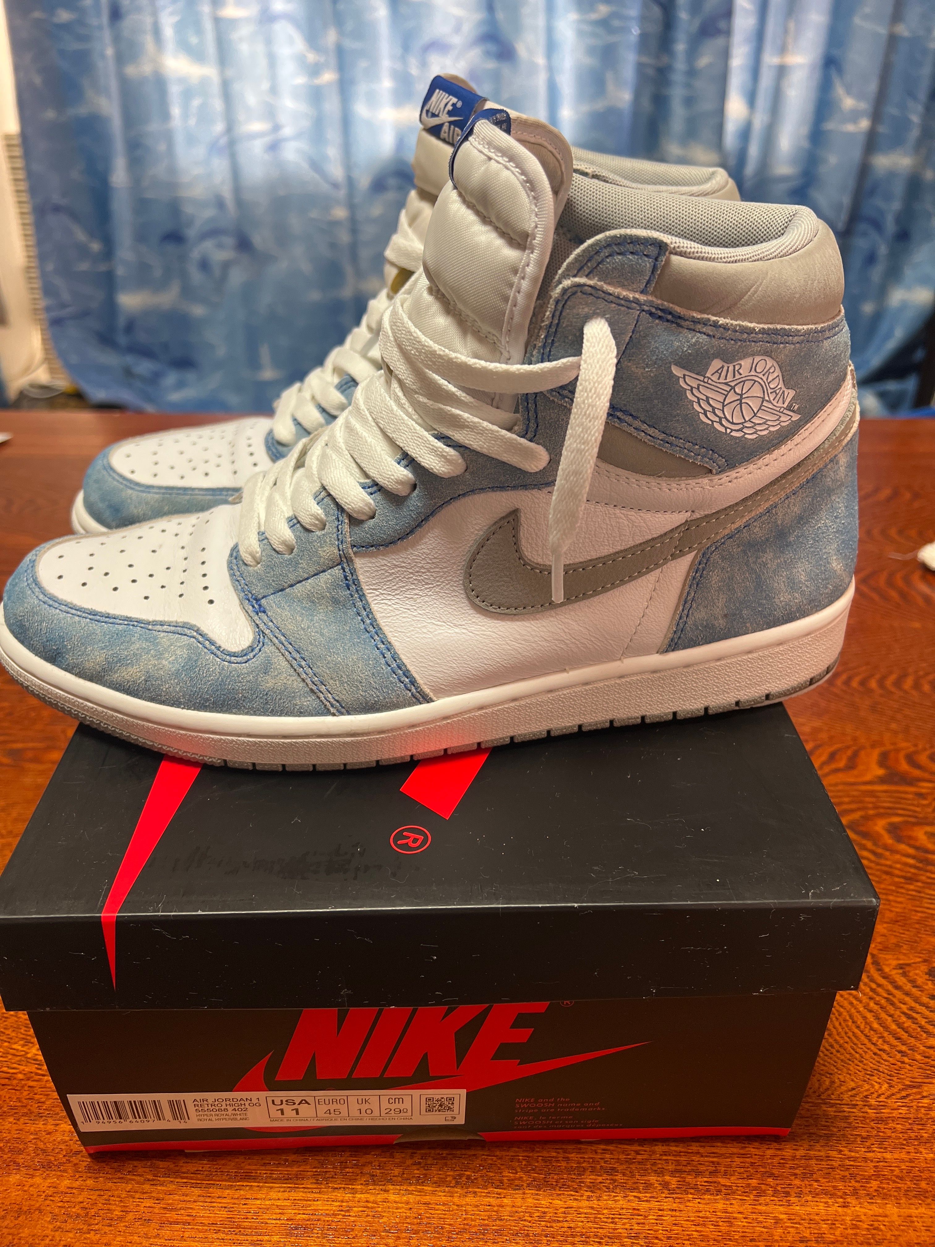 Nike Air Jordan 1 High OG "Hyper Royal"
