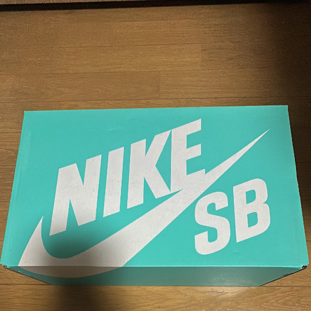 Nike SB Dunk Low "Light Cream"