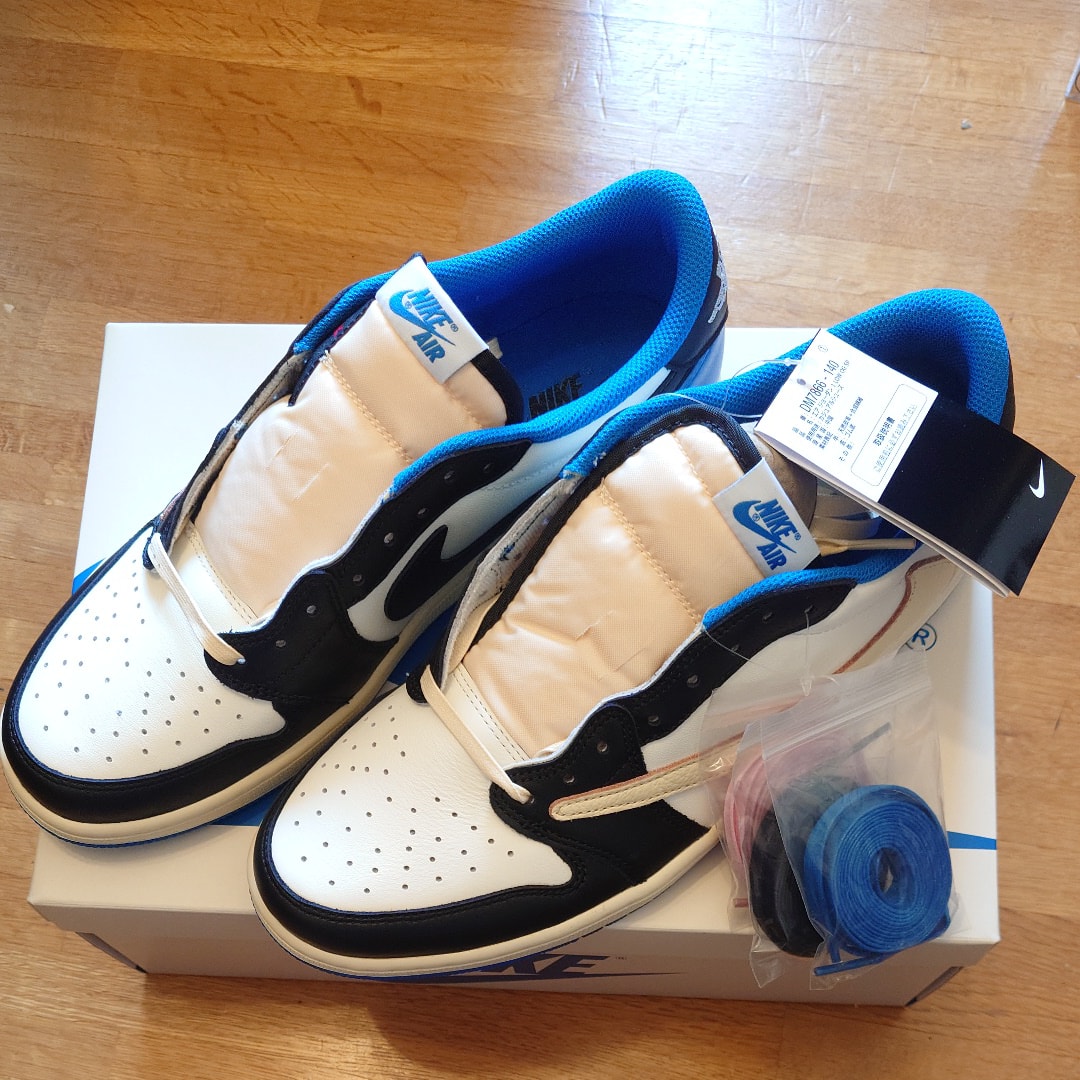 Travis Scott × fragment design × Nike Air Jordan 1 Low OG SP "Military Blue"