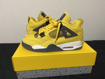 Nike Air Jordan 4 "Tour Yellow"