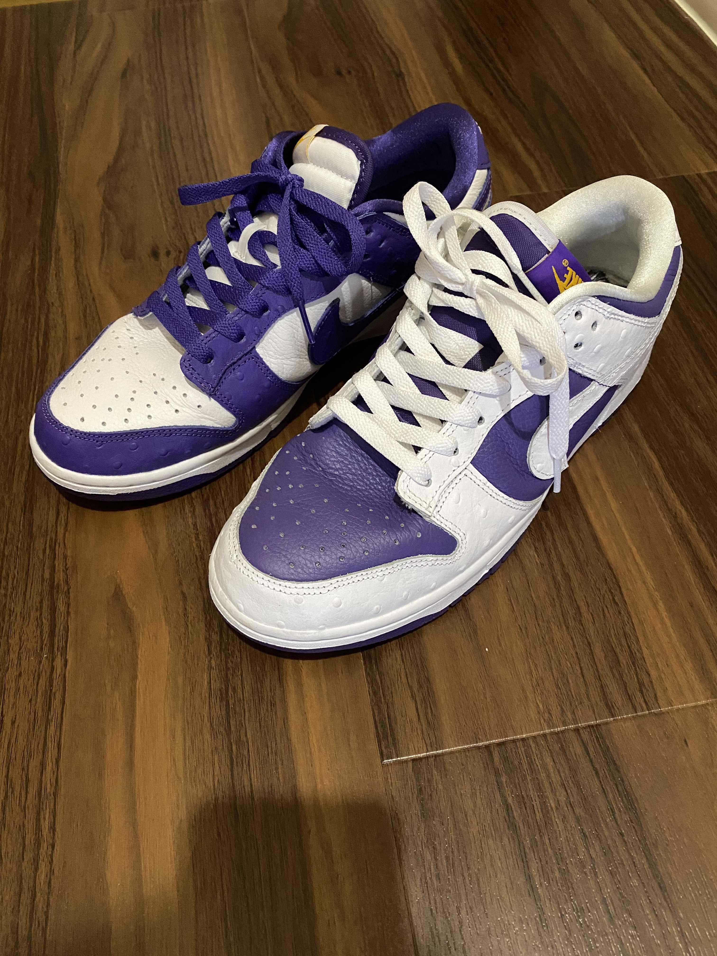 Nike Women's Dunk Low "Made You Look"