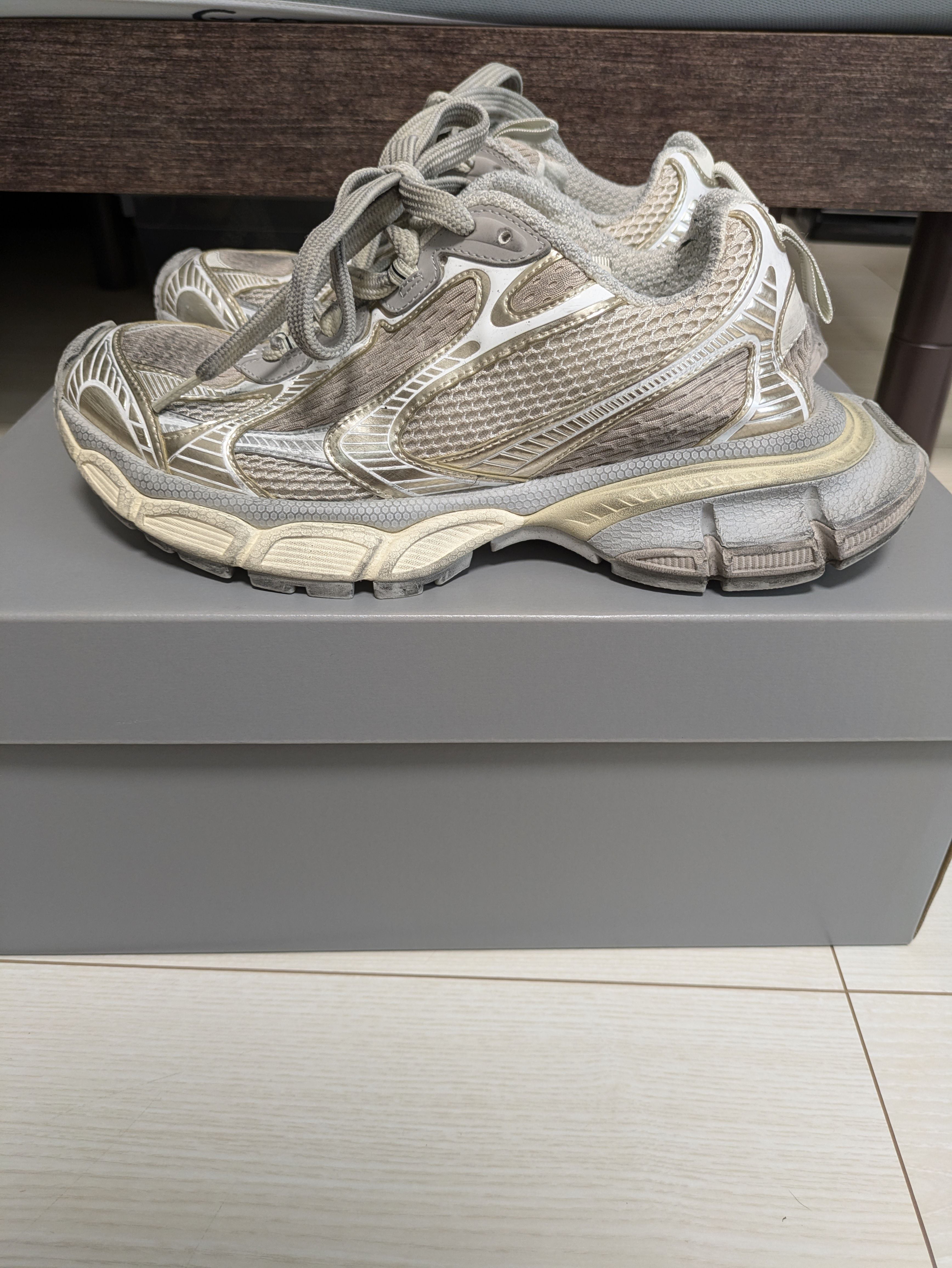 BALENCIAGA 3XL Sneaker "Off White/Light Beige"