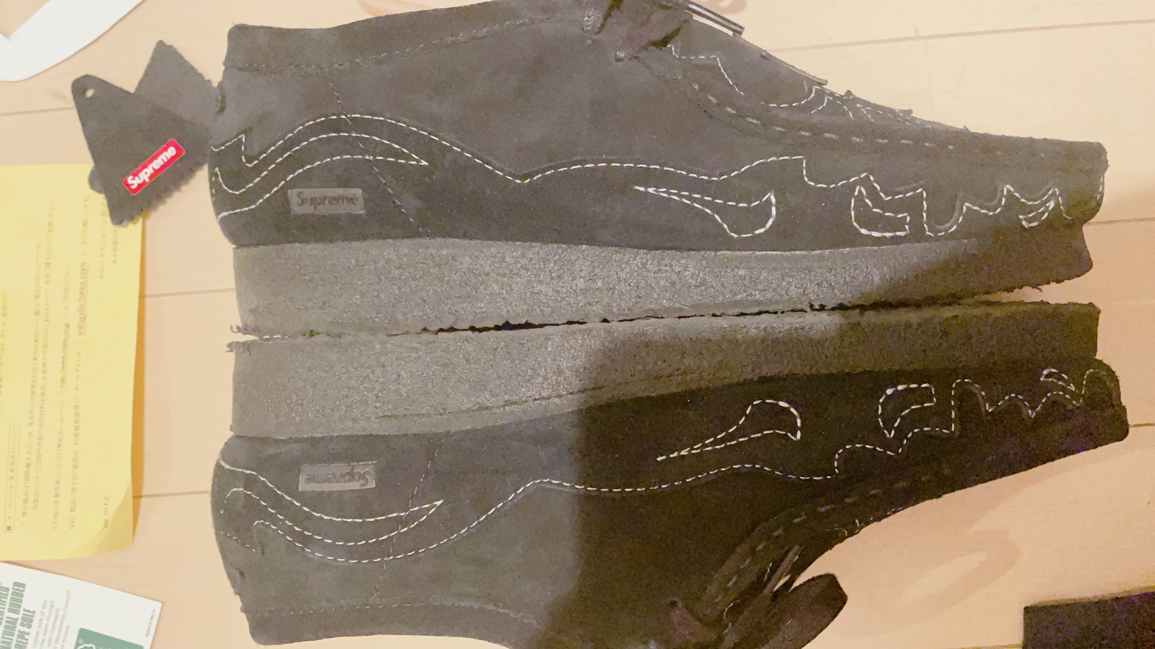 Supreme × Clarks Wallabee "Black"