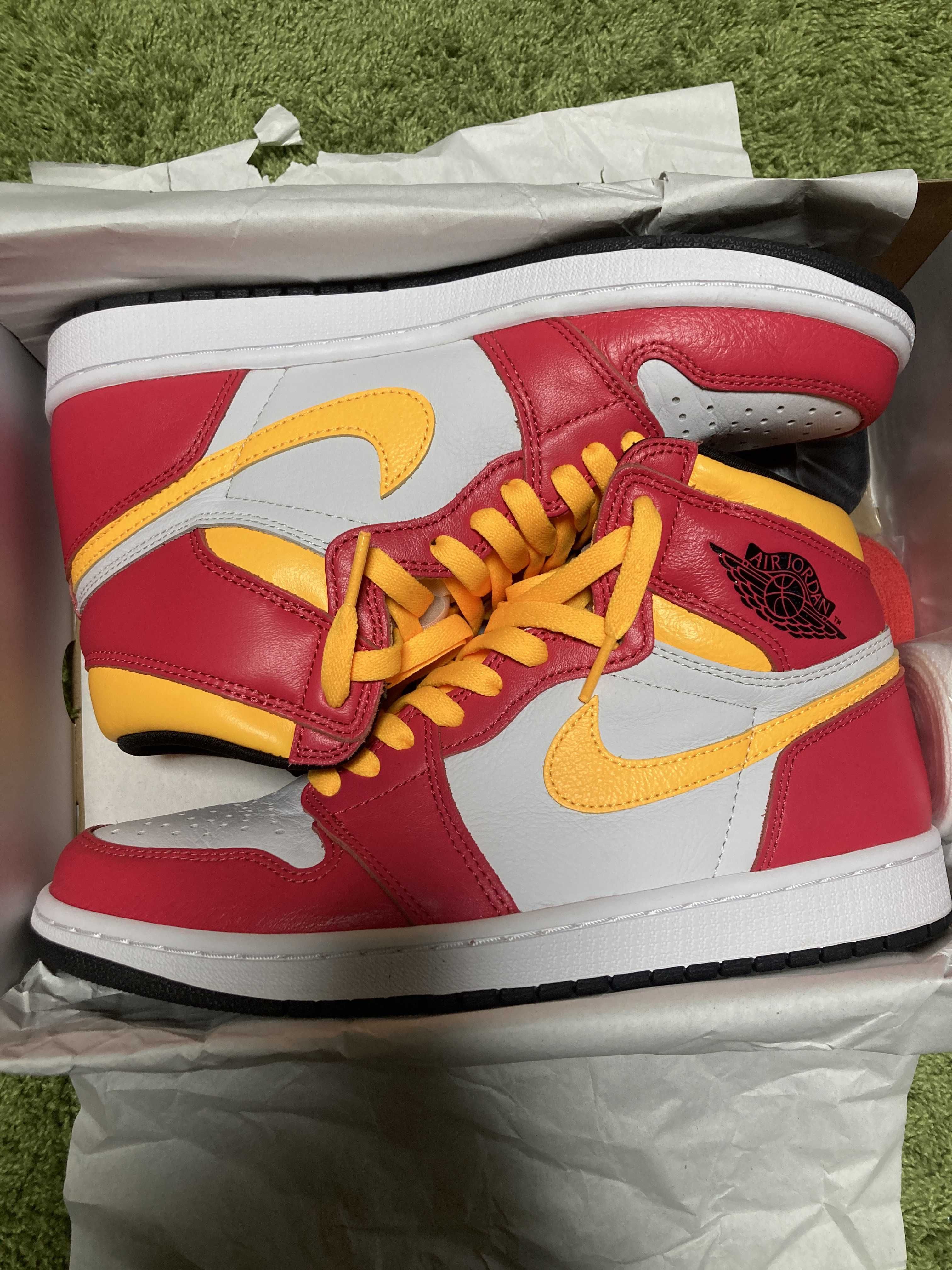 Nike Air Jordan 1 High OG "Light Fusion Red"