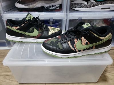NIKE DUNK LOW SE "BLACK MULTI CAMO"
