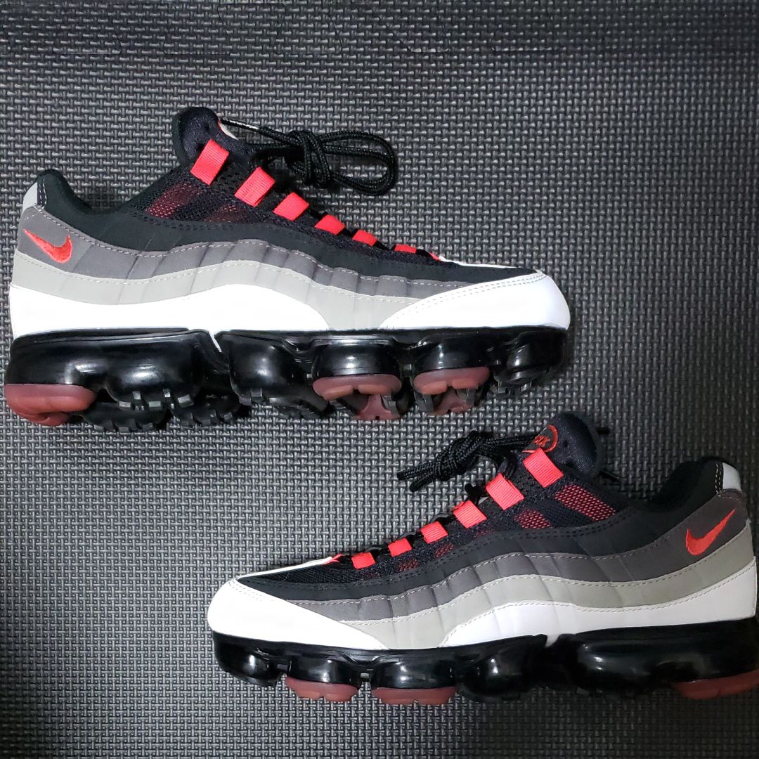 NIKE AIR VAPORMAX 95 "COMET"
