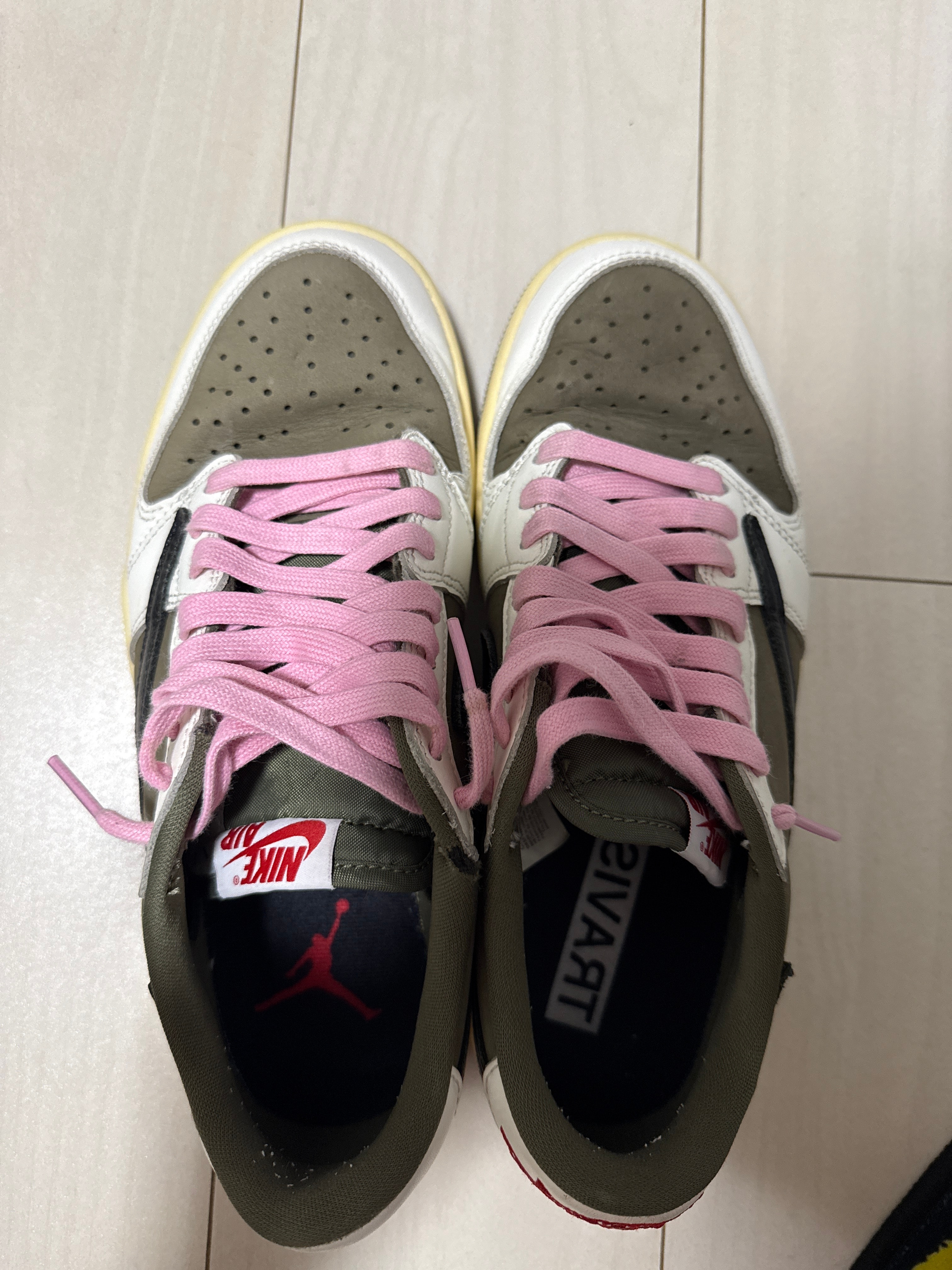 Travis Scott × Nike Air Jordan 1 Low OG SP "Reverse Olive"